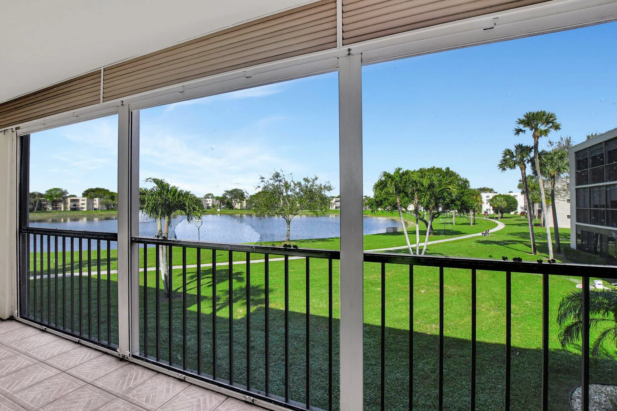 Property Slideshow image 22 of 49 | 5340 las verdes cir 208, Delray Beach, FL, 33484