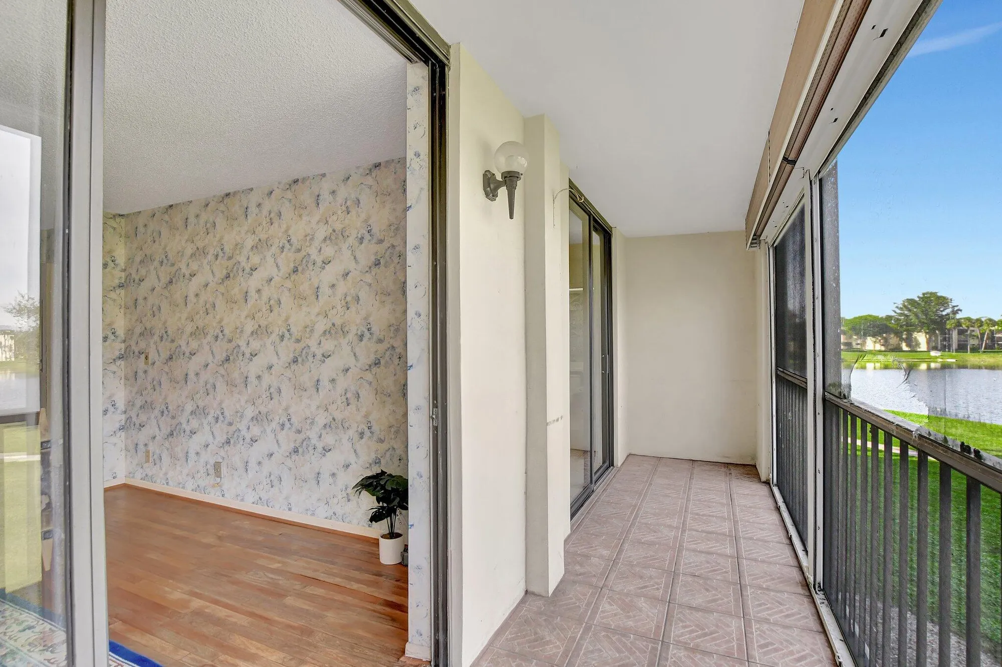 Property Slideshow image 23 of 49 | 5340 las verdes cir 208, Delray Beach, FL, 33484