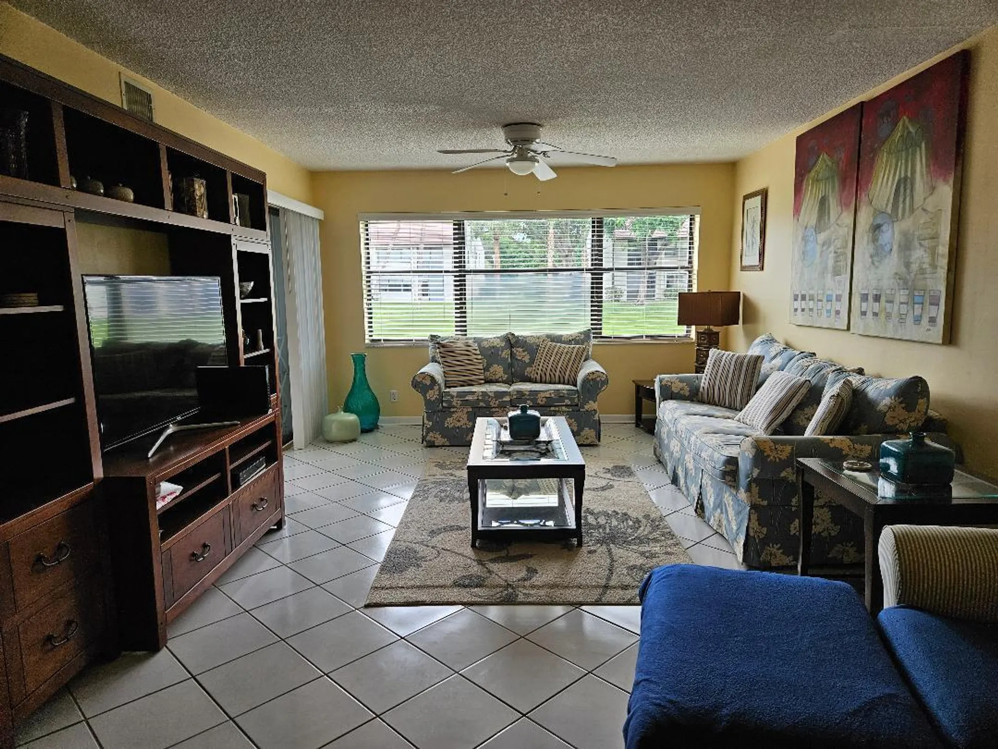 Property Slideshow image 9 of 16 | 7706 tahiti ln 103, Lake Worth, FL, 33467