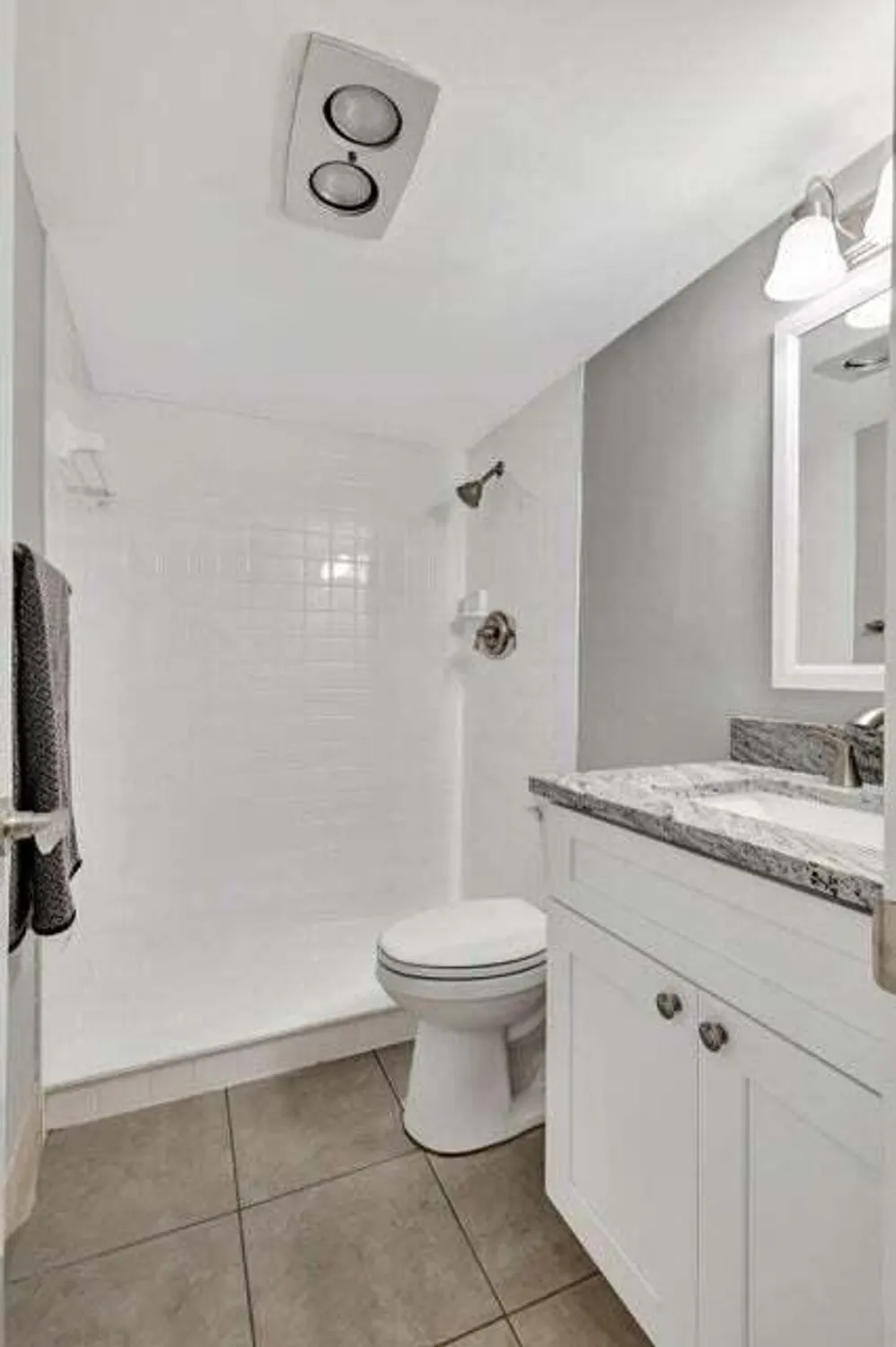 Property Slideshow image 16 of 34 | 27 camden b, West Palm Beach, FL, 33417