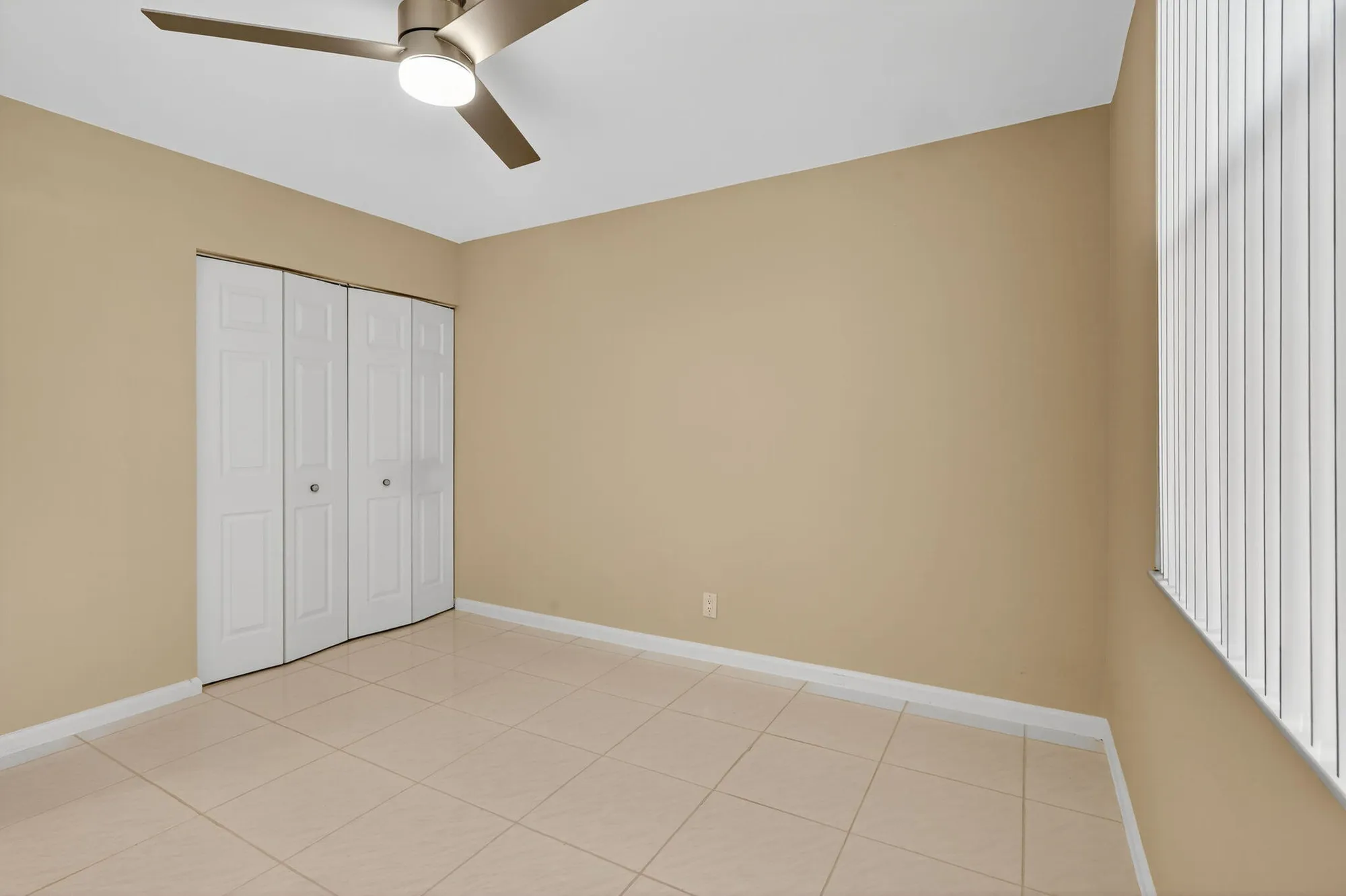 Property Slideshow image 16 of 41 | 14747 cumberland dr 3010, Delray Beach, FL, 33446