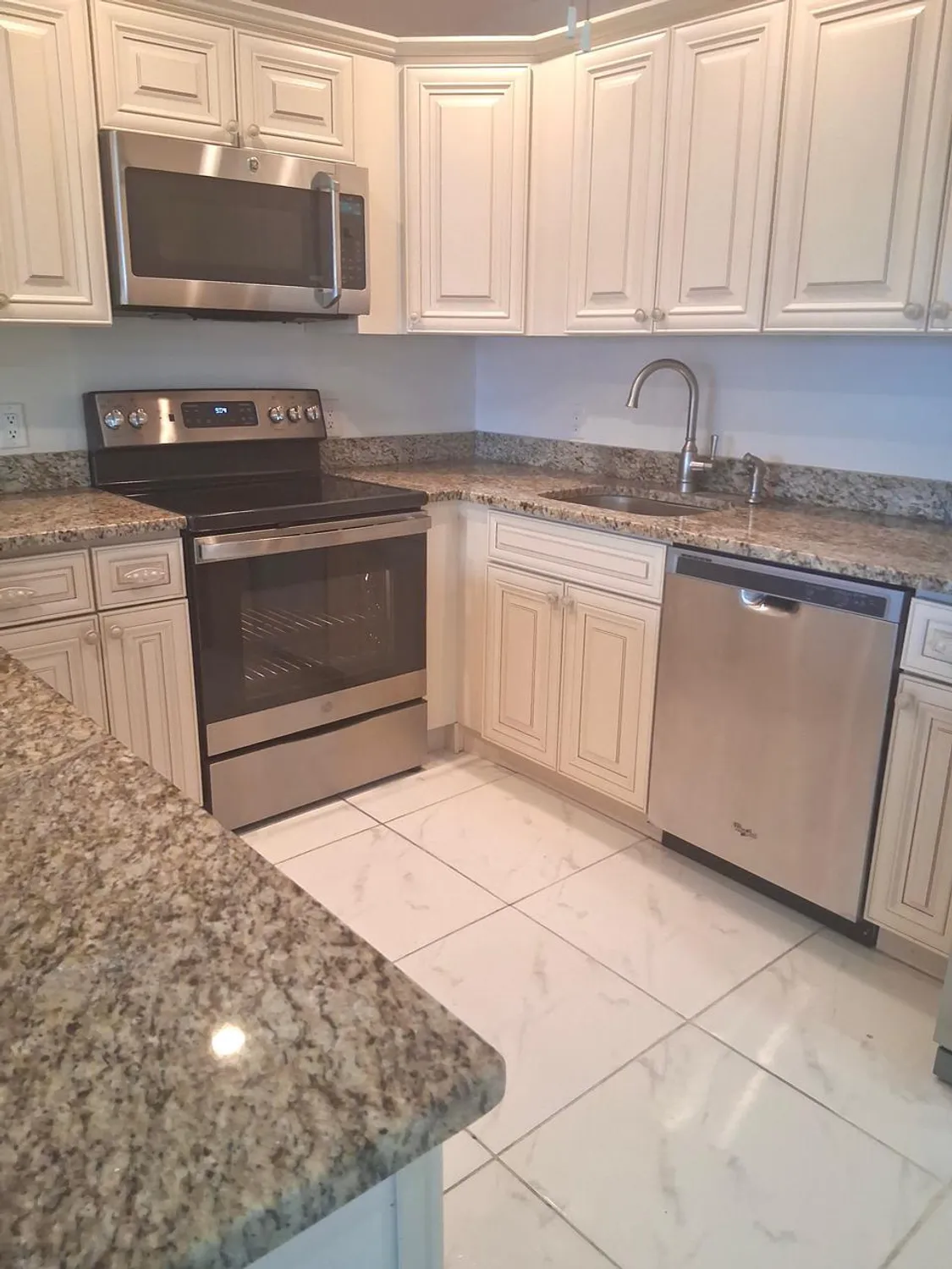 Property Slideshow image 6 of 13 | 42 sussex b, West Palm Beach, FL, 33417