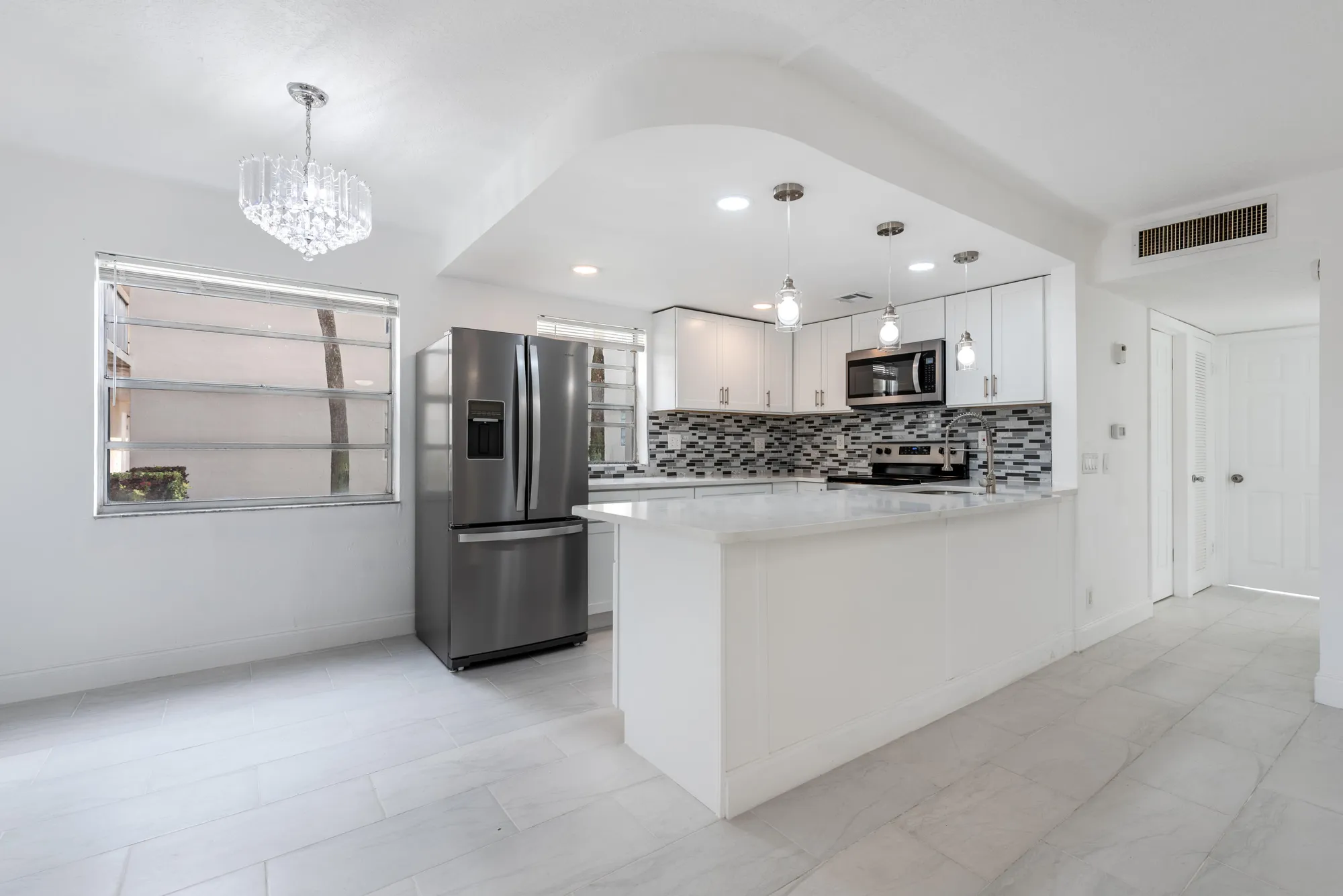 Property Slideshow image 3 of 22 | 108 normandy ln c, Delray Beach, FL, 33484