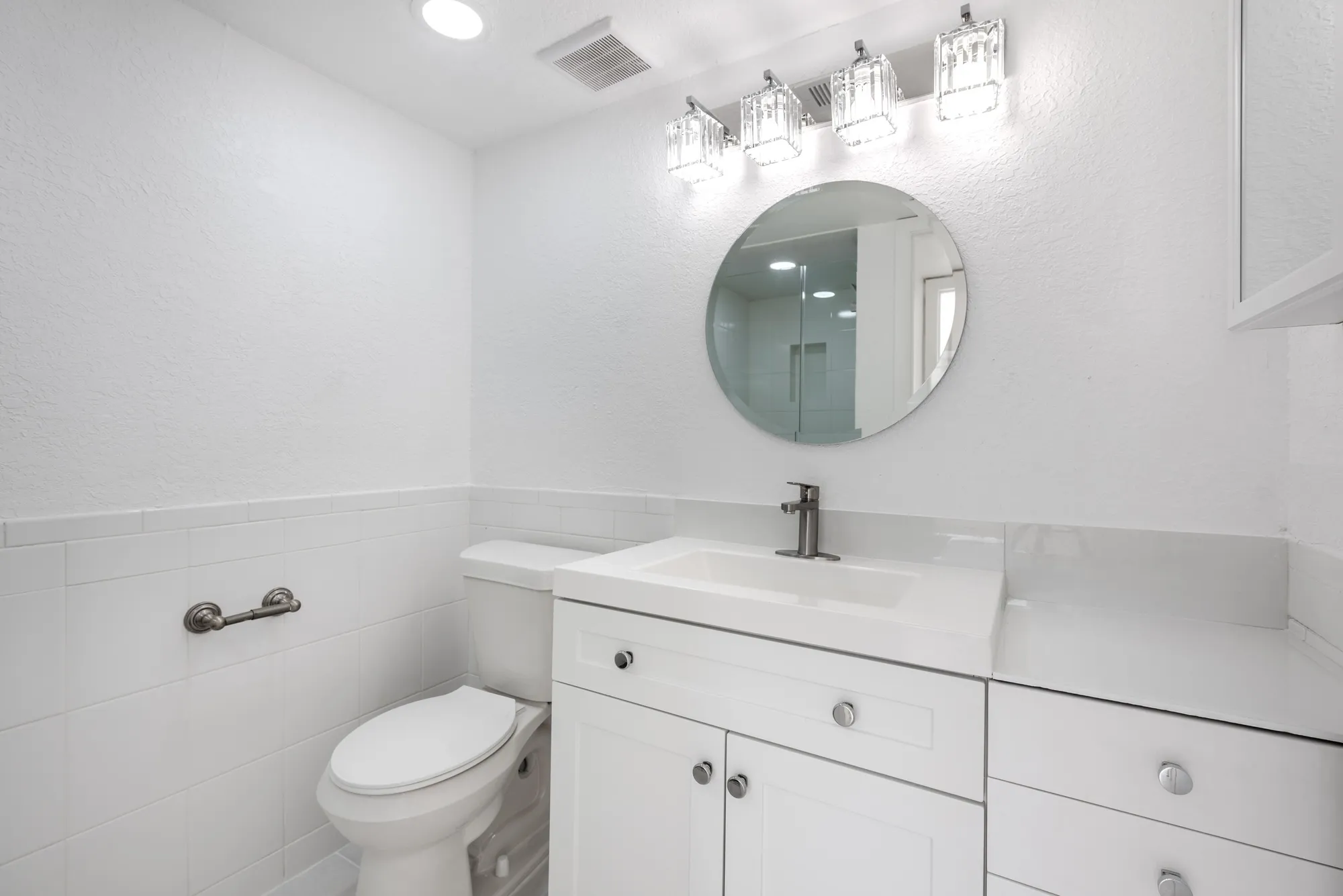 Property Slideshow image 14 of 22 | 108 normandy ln c, Delray Beach, FL, 33484