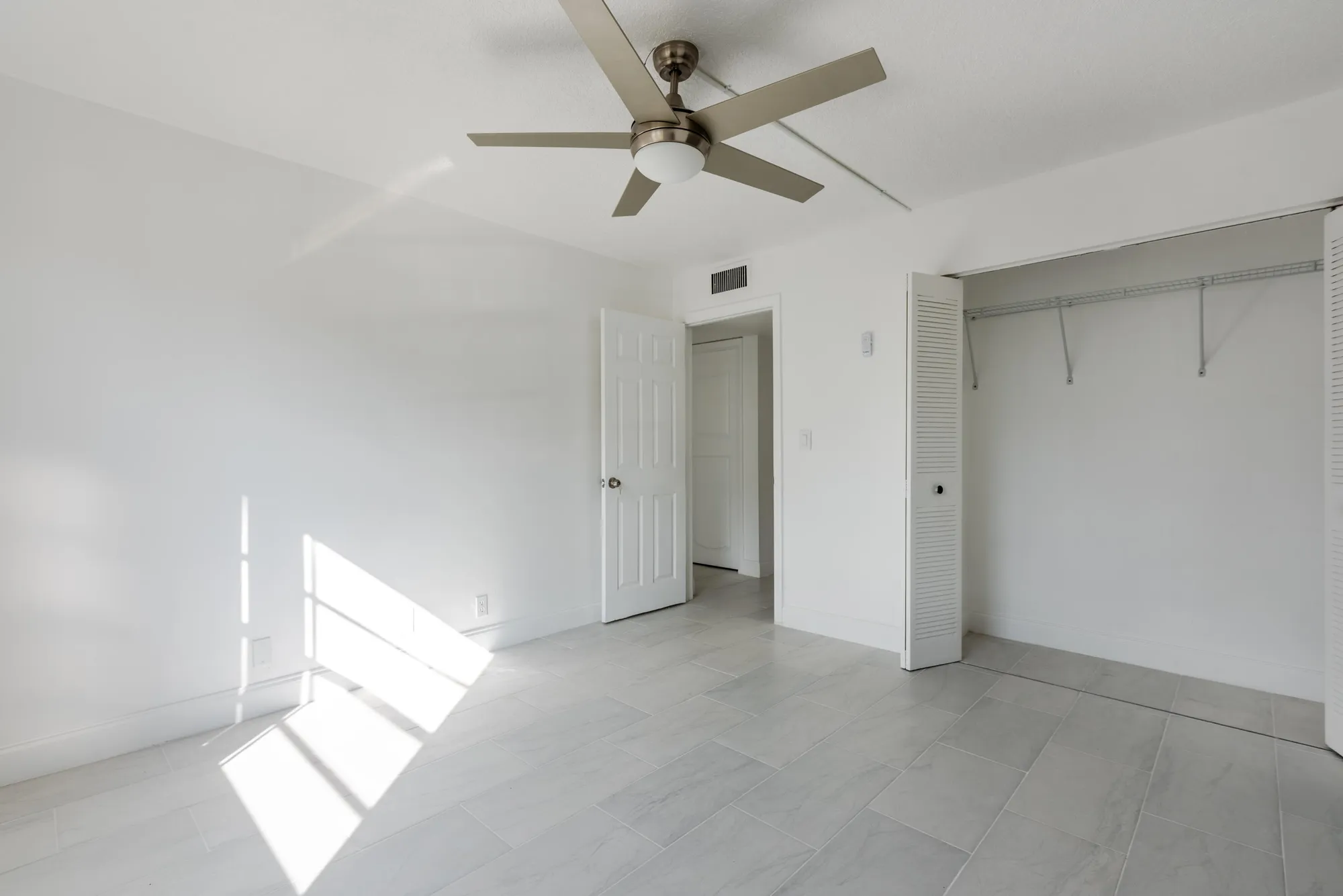 Property Slideshow image 18 of 22 | 108 normandy ln c, Delray Beach, FL, 33484