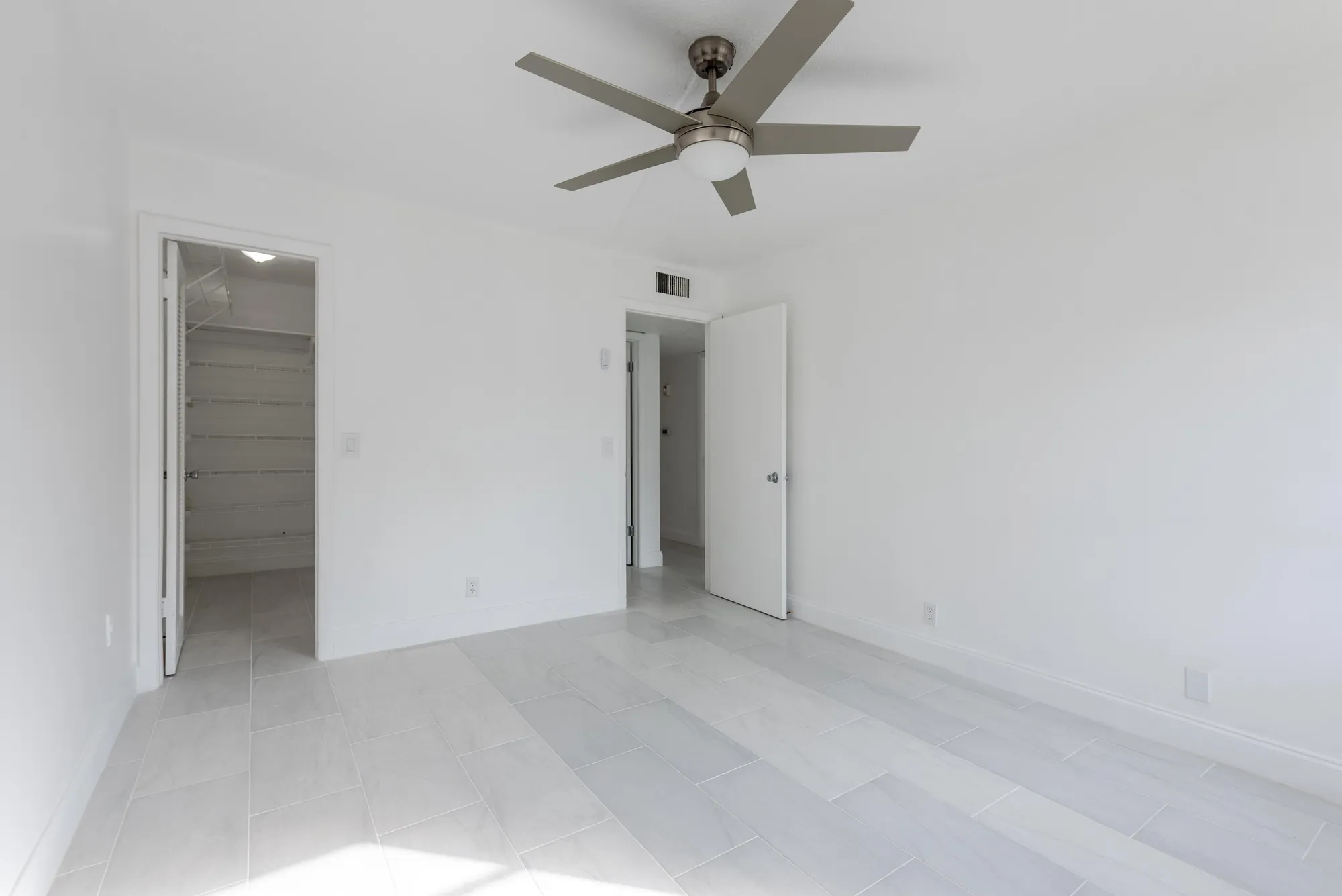 Property Slideshow image 12 of 22 | 108 normandy ln c, Delray Beach, FL, 33484