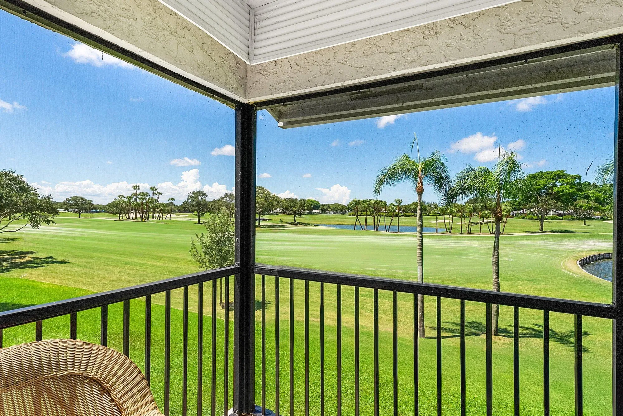 Property Slideshow image 28 of 56 | 27 eastgate dr b, Boynton Beach, FL, 33436
