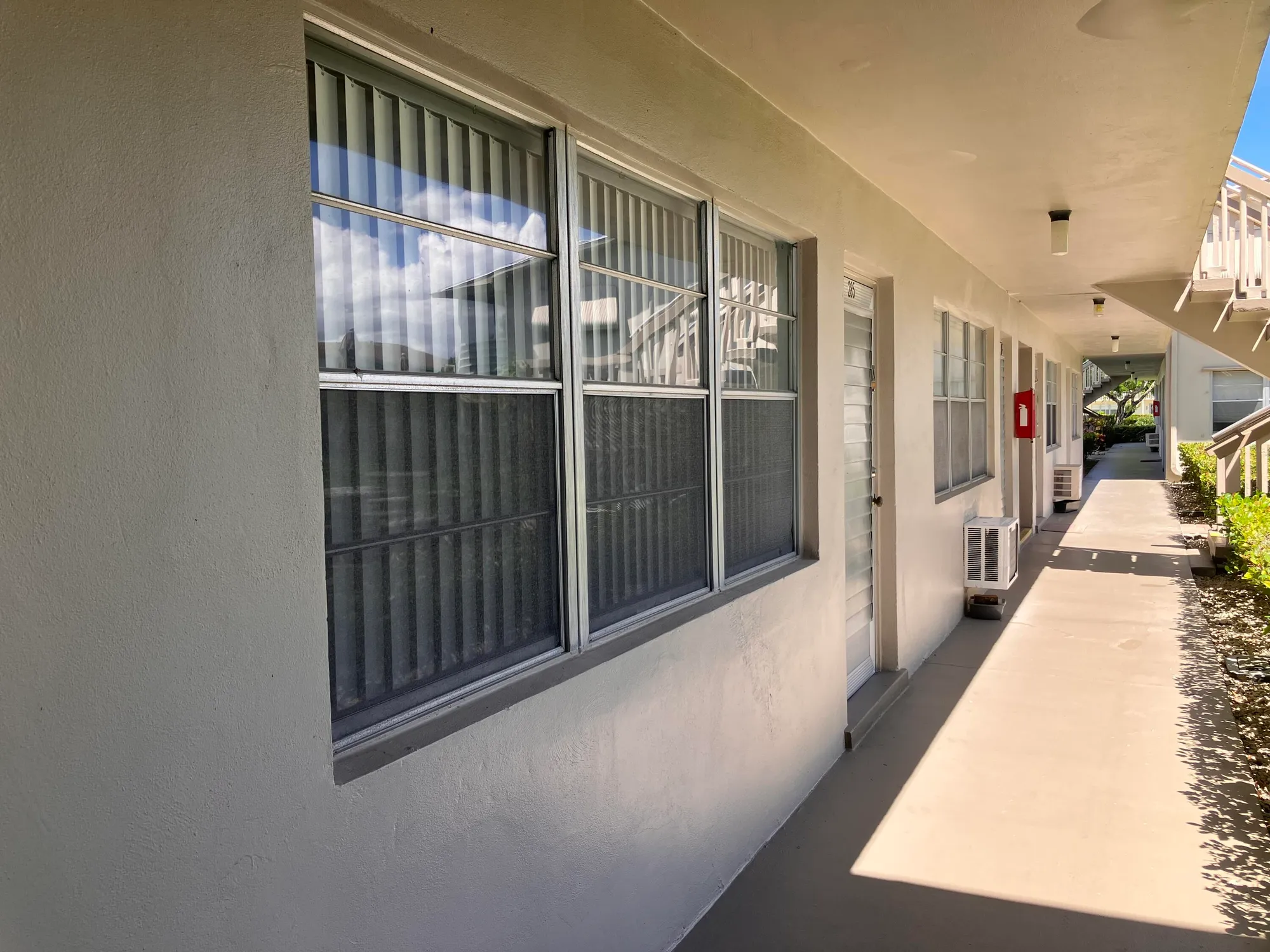 Property Slideshow image 2 of 26 | 285 northampton o, West Palm Beach, FL, 33417