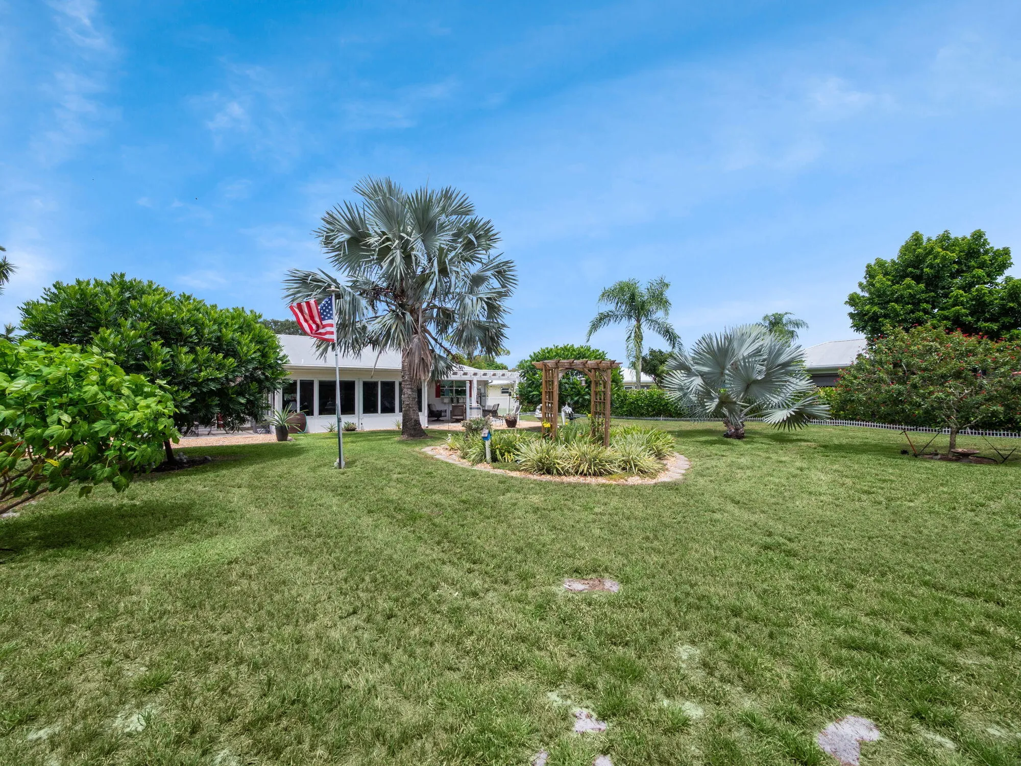Property Slideshow image 19 of 24 | 9480 se little club way n, Jupiter, FL, 33469
