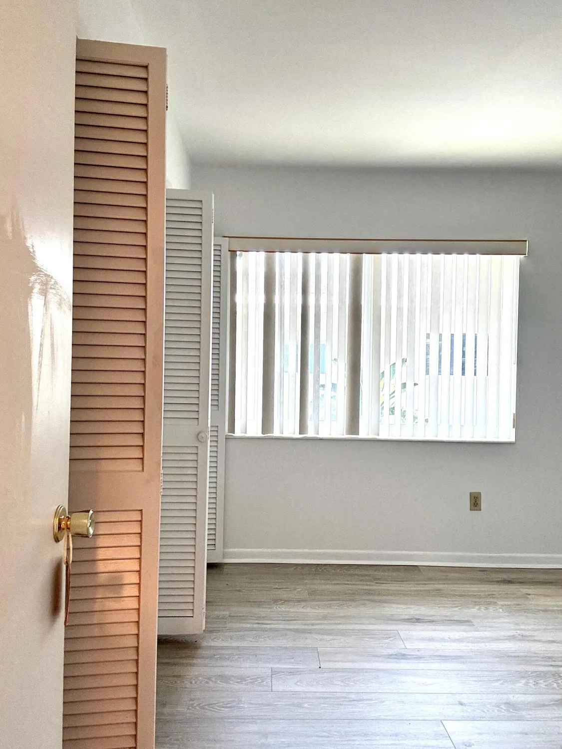 Property Slideshow image 8 of 14 | 310 north blvd apt 2a, Boynton Beach, FL, 33435