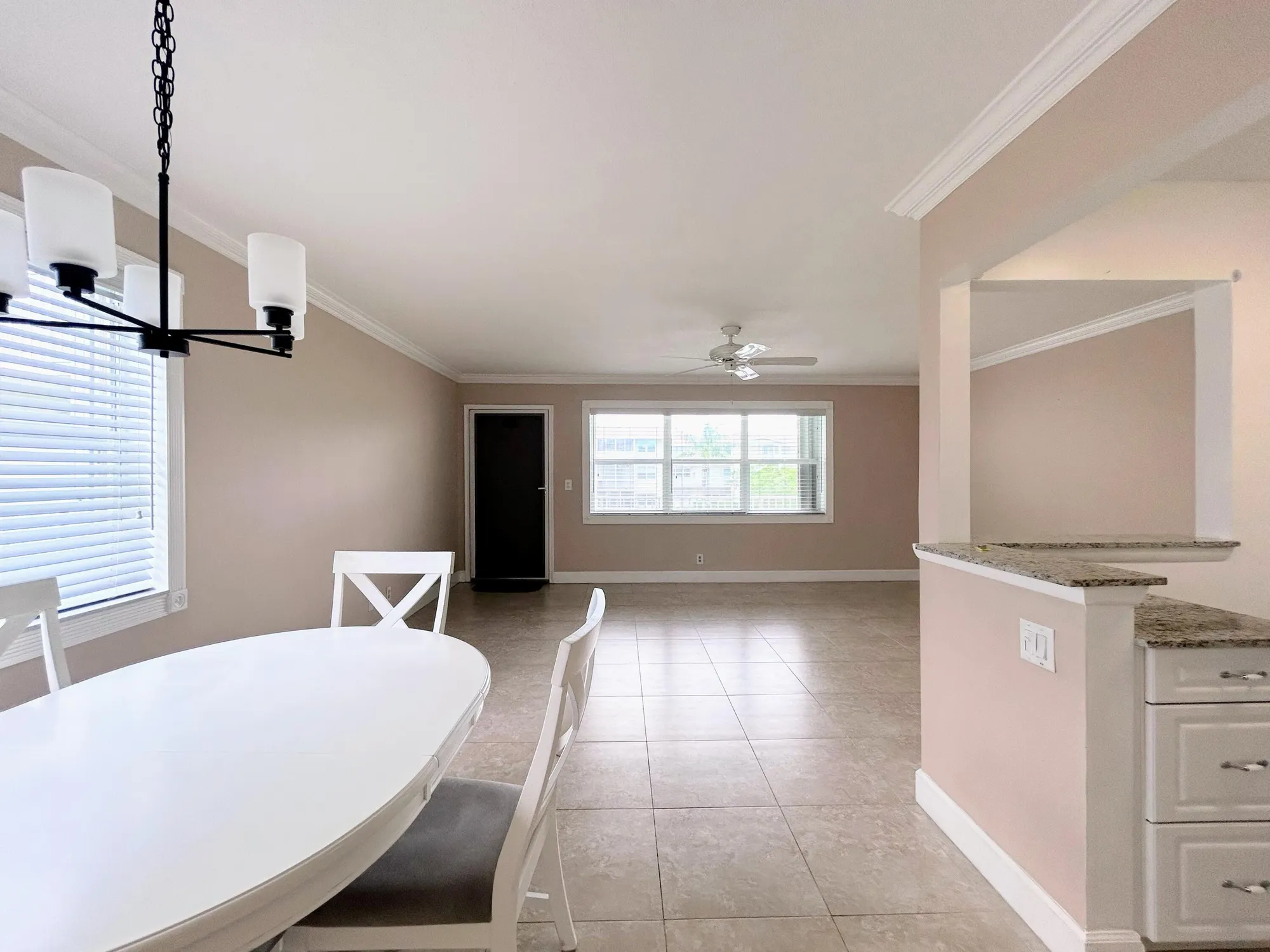 Property Slideshow image 10 of 61 | 530 horizons 205, Boynton Beach, FL, 33435