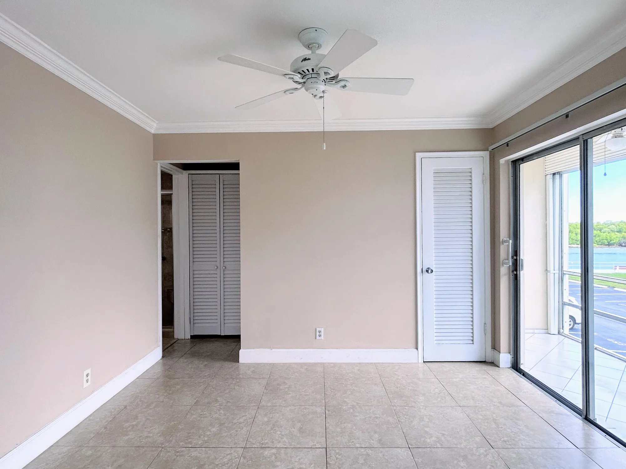 Property Slideshow image 17 of 61 | 530 horizons 205, Boynton Beach, FL, 33435