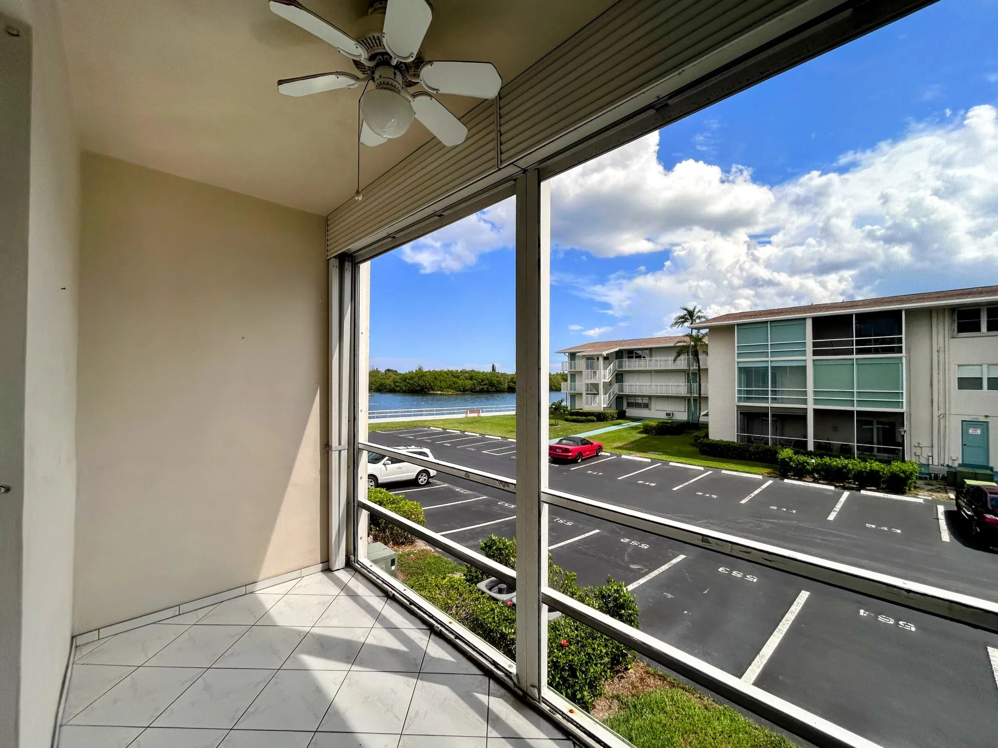 Property Slideshow image 23 of 61 | 530 horizons 205, Boynton Beach, FL, 33435