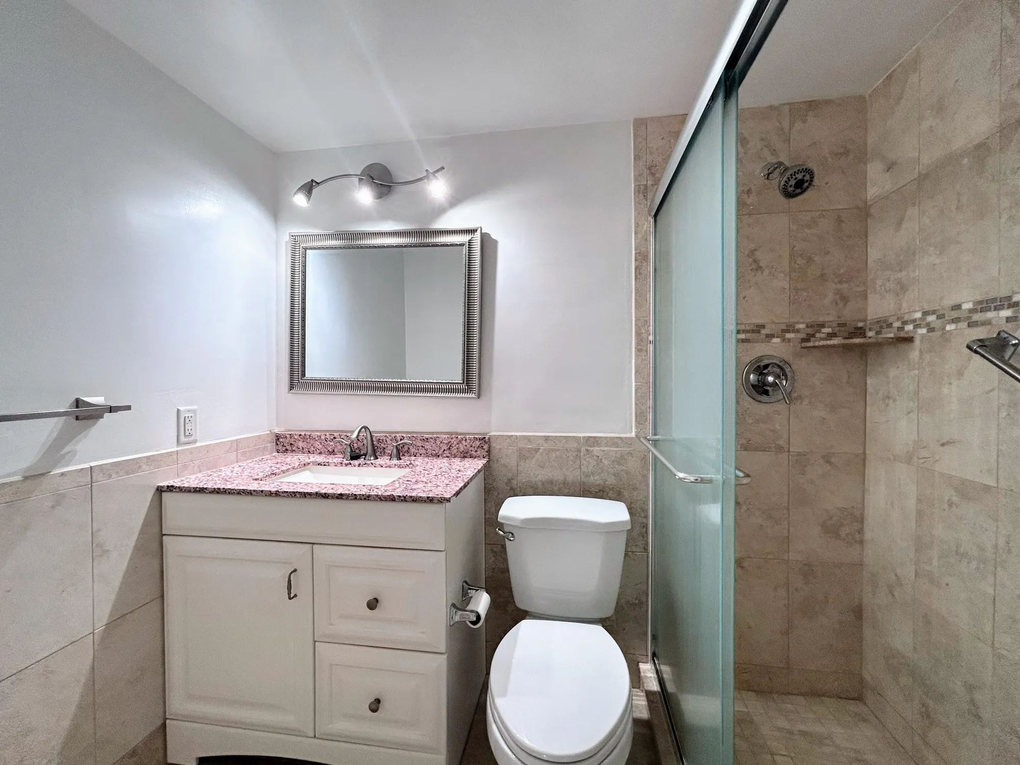 Property Slideshow image 21 of 61 | 530 horizons 205, Boynton Beach, FL, 33435