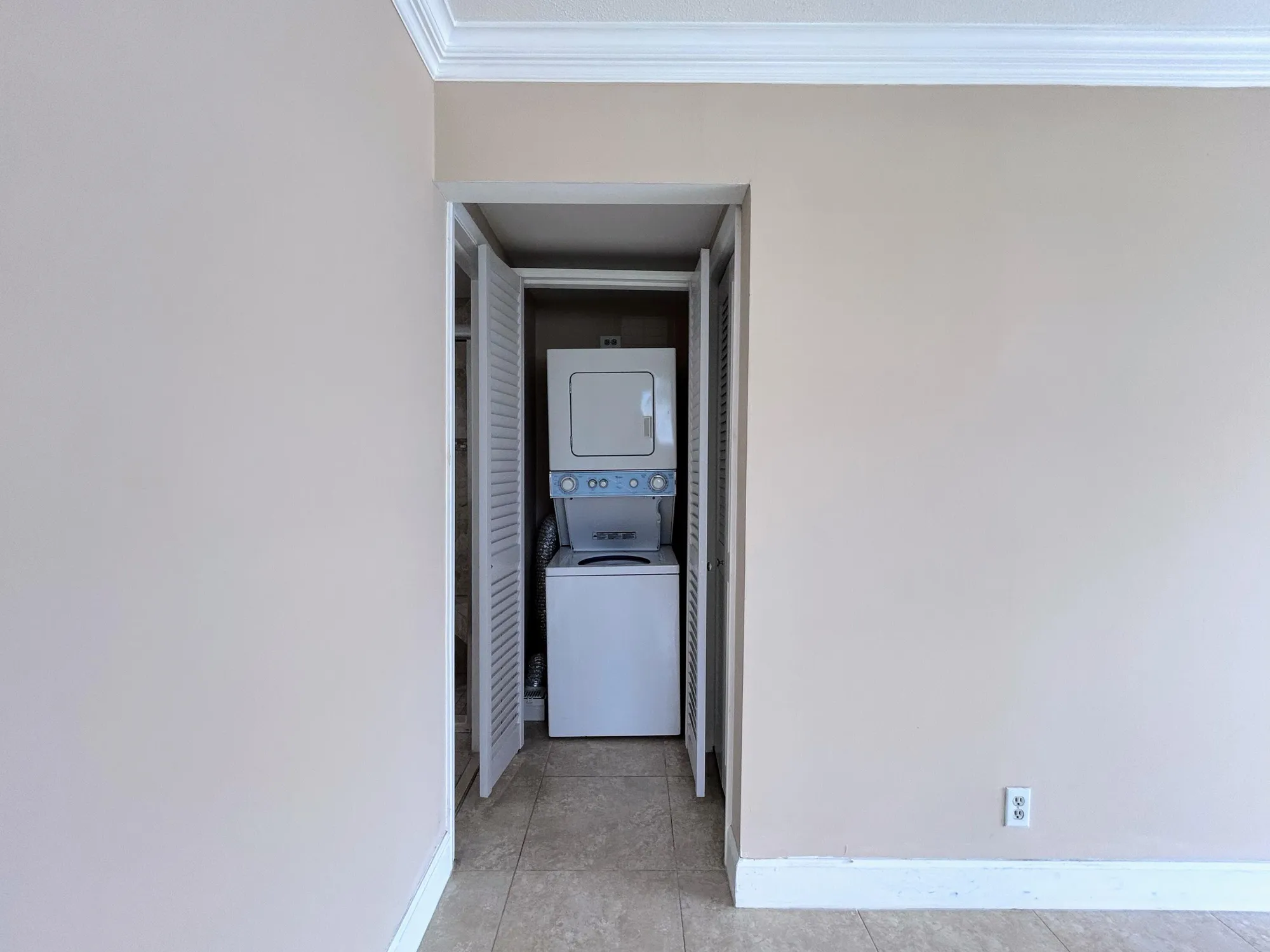 Property Slideshow image 18 of 61 | 530 horizons 205, Boynton Beach, FL, 33435