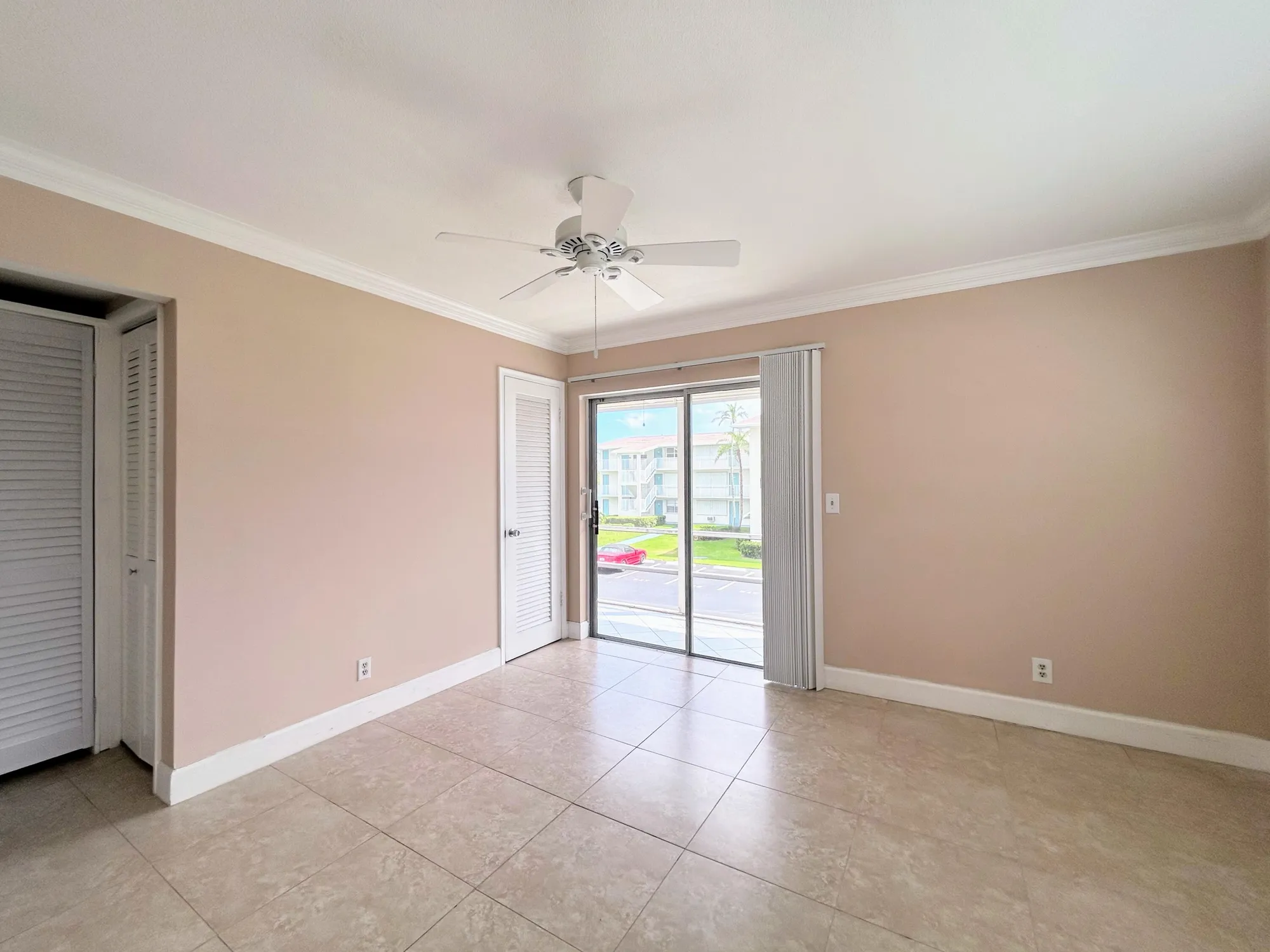 Property Slideshow image 15 of 61 | 530 horizons 205, Boynton Beach, FL, 33435
