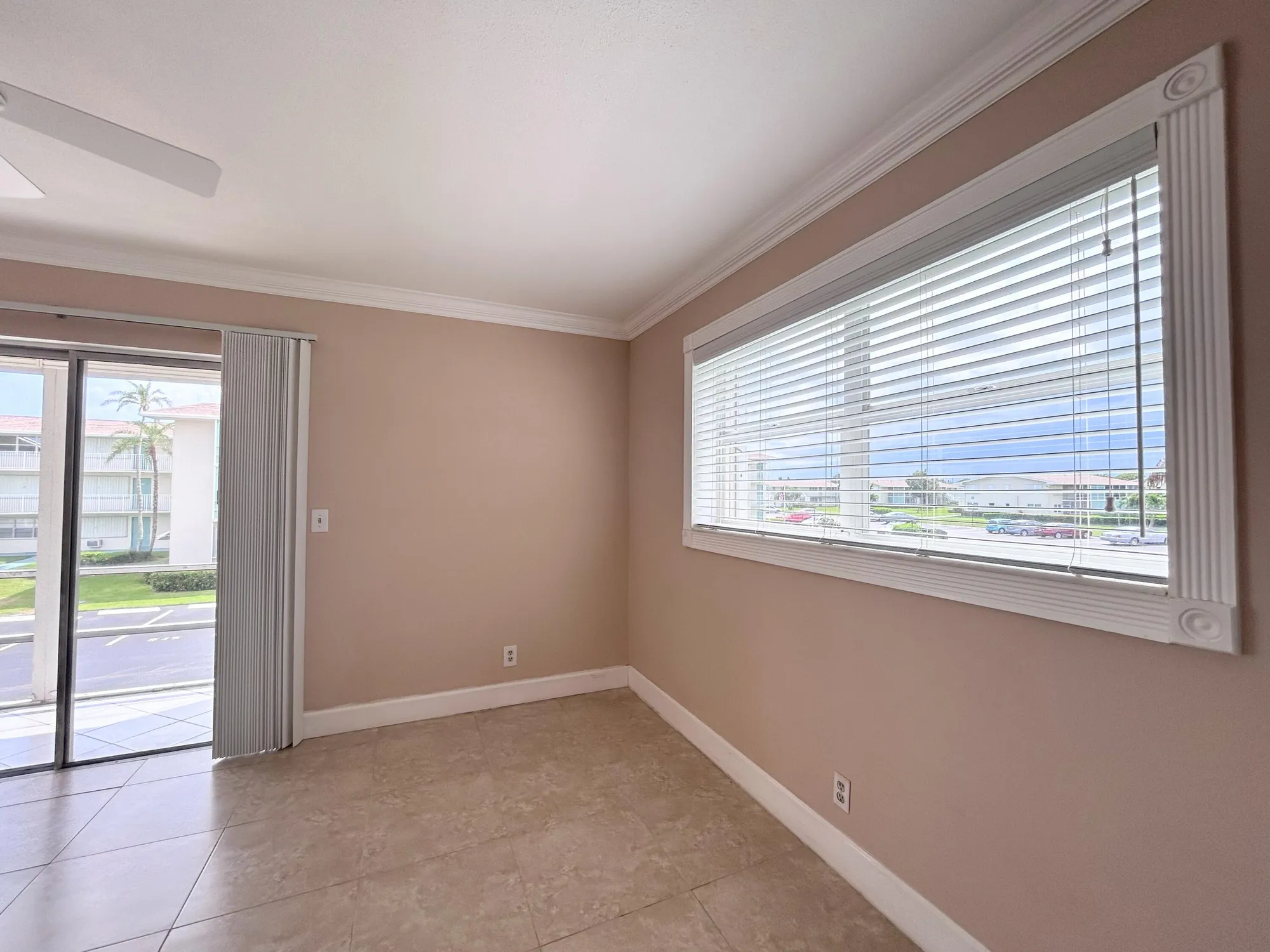 Property Slideshow image 14 of 61 | 530 horizons 205, Boynton Beach, FL, 33435