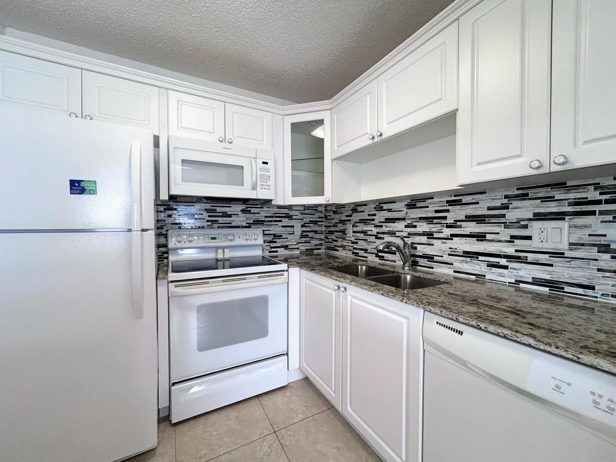 Property Slideshow image 9 of 61 | 530 horizons 205, Boynton Beach, FL, 33435