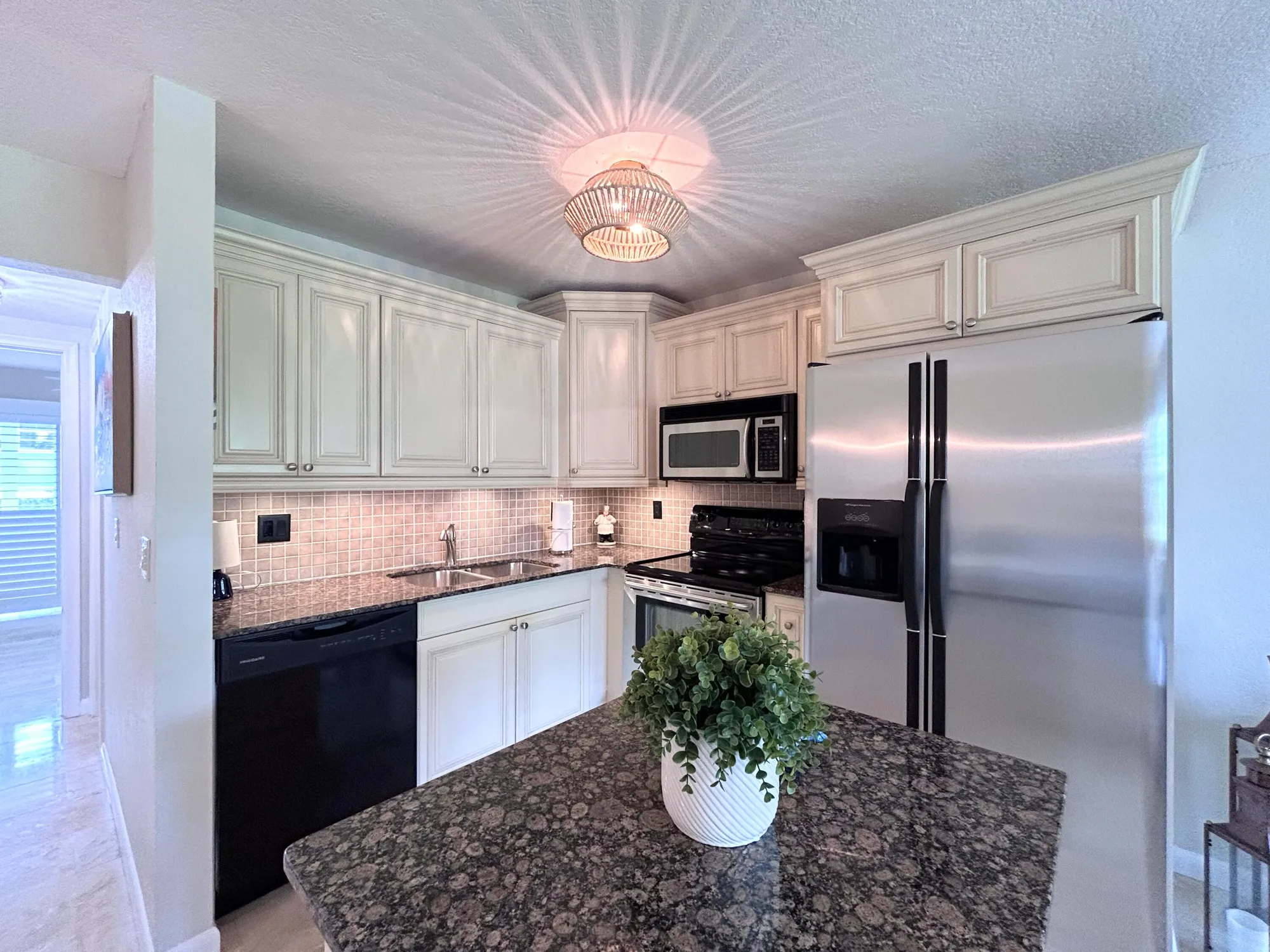 Property Slideshow image 7 of 57 | 200 horizons 111, Boynton Beach, FL, 33435