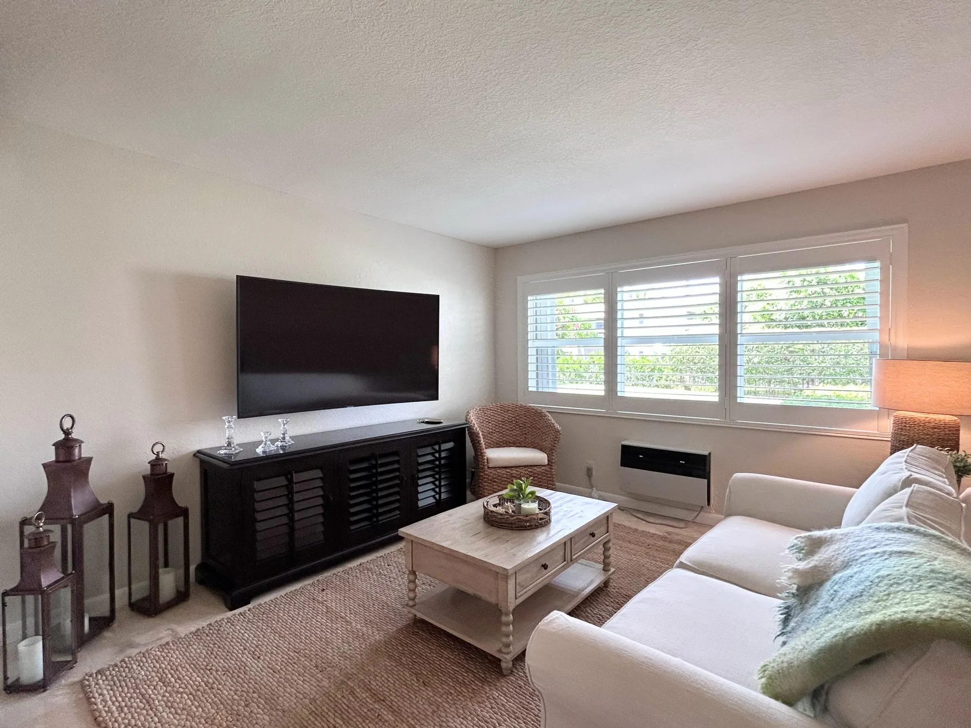 Property Slideshow image 4 of 57 | 200 horizons 111, Boynton Beach, FL, 33435