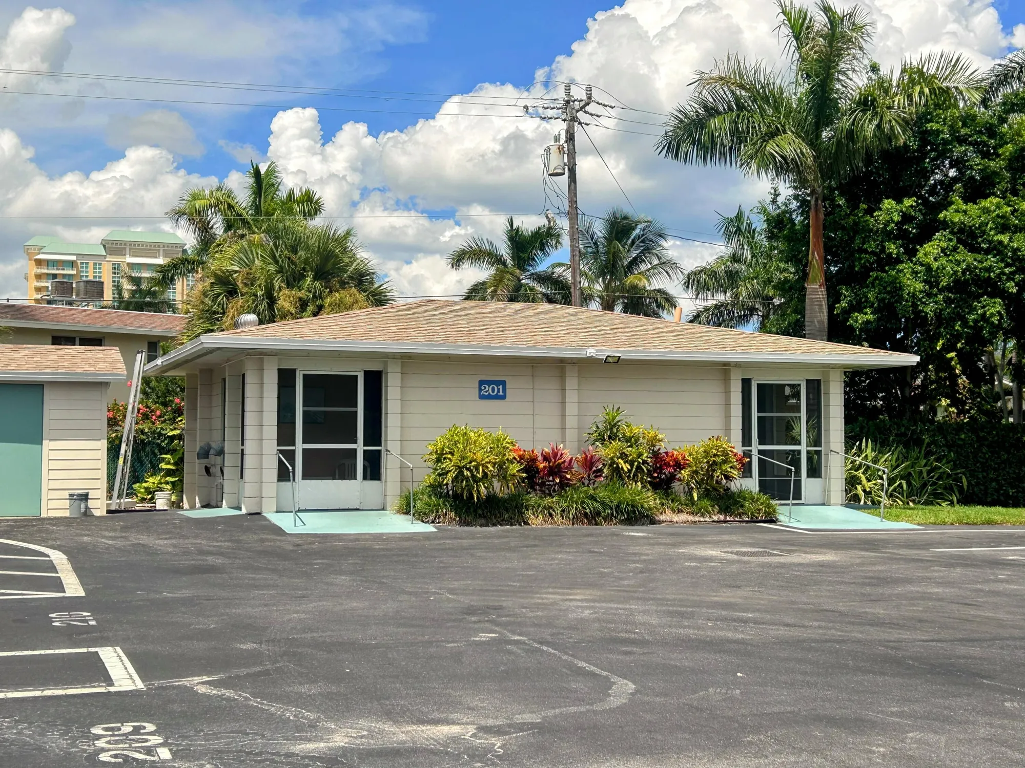 Property Slideshow image 24 of 57 | 200 horizons 111, Boynton Beach, FL, 33435