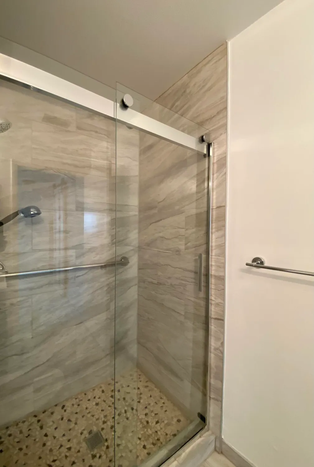 Property Slideshow image 13 of 26 | 127 lake susan dr, West Palm Beach, FL, 33411