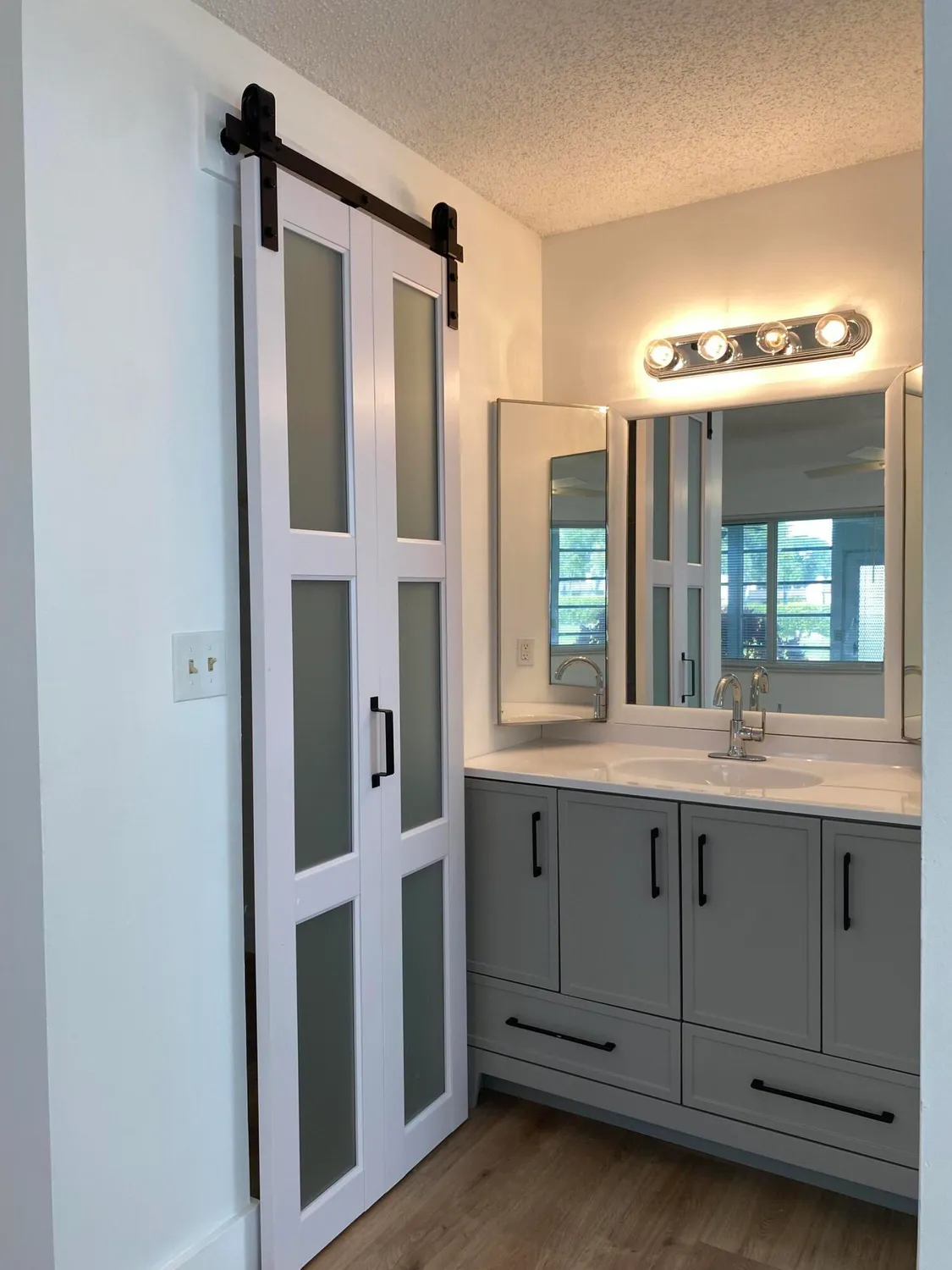 Property Slideshow image 20 of 26 | 127 lake susan dr, West Palm Beach, FL, 33411