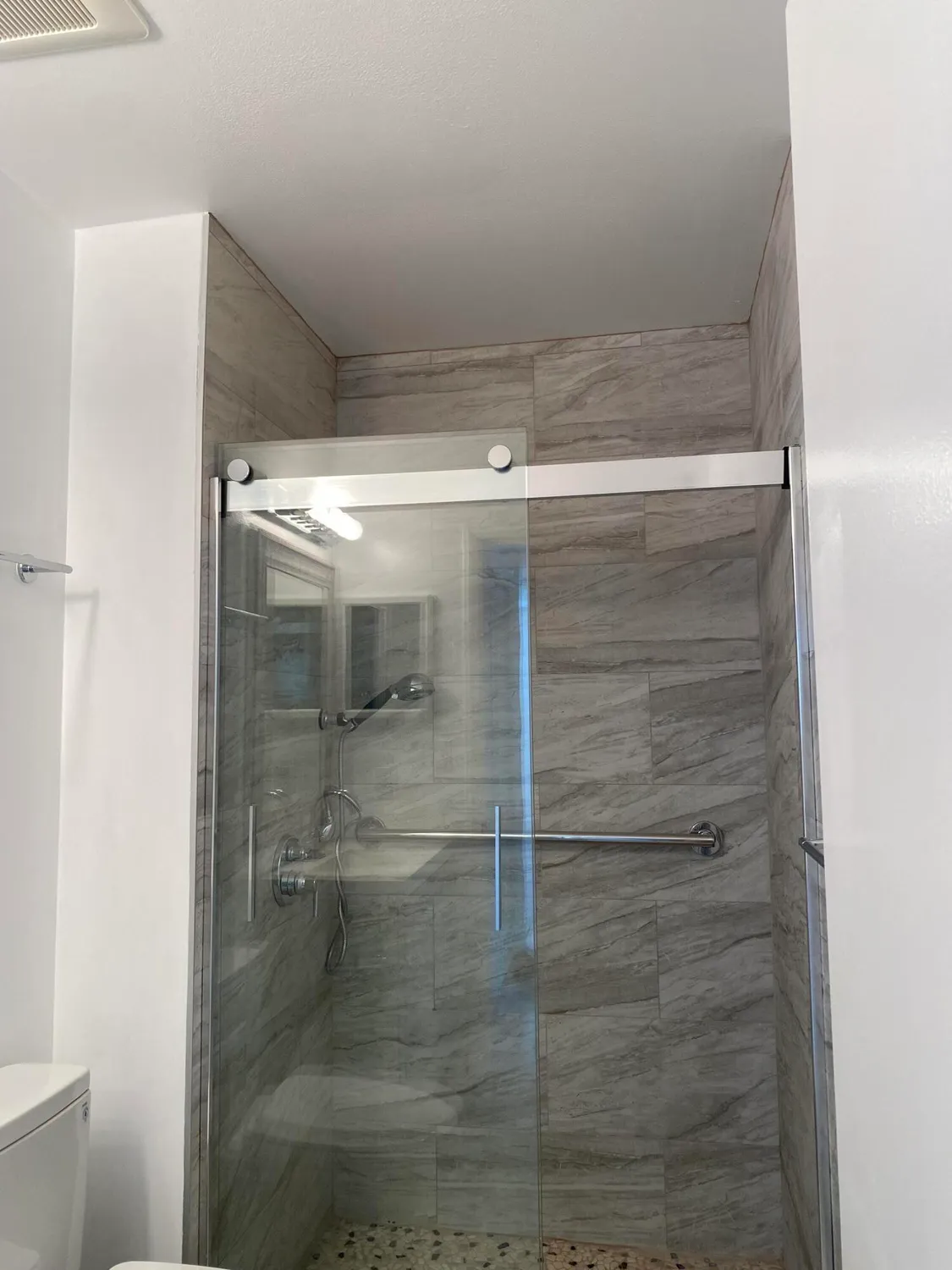 Property Slideshow image 11 of 26 | 127 lake susan dr, West Palm Beach, FL, 33411