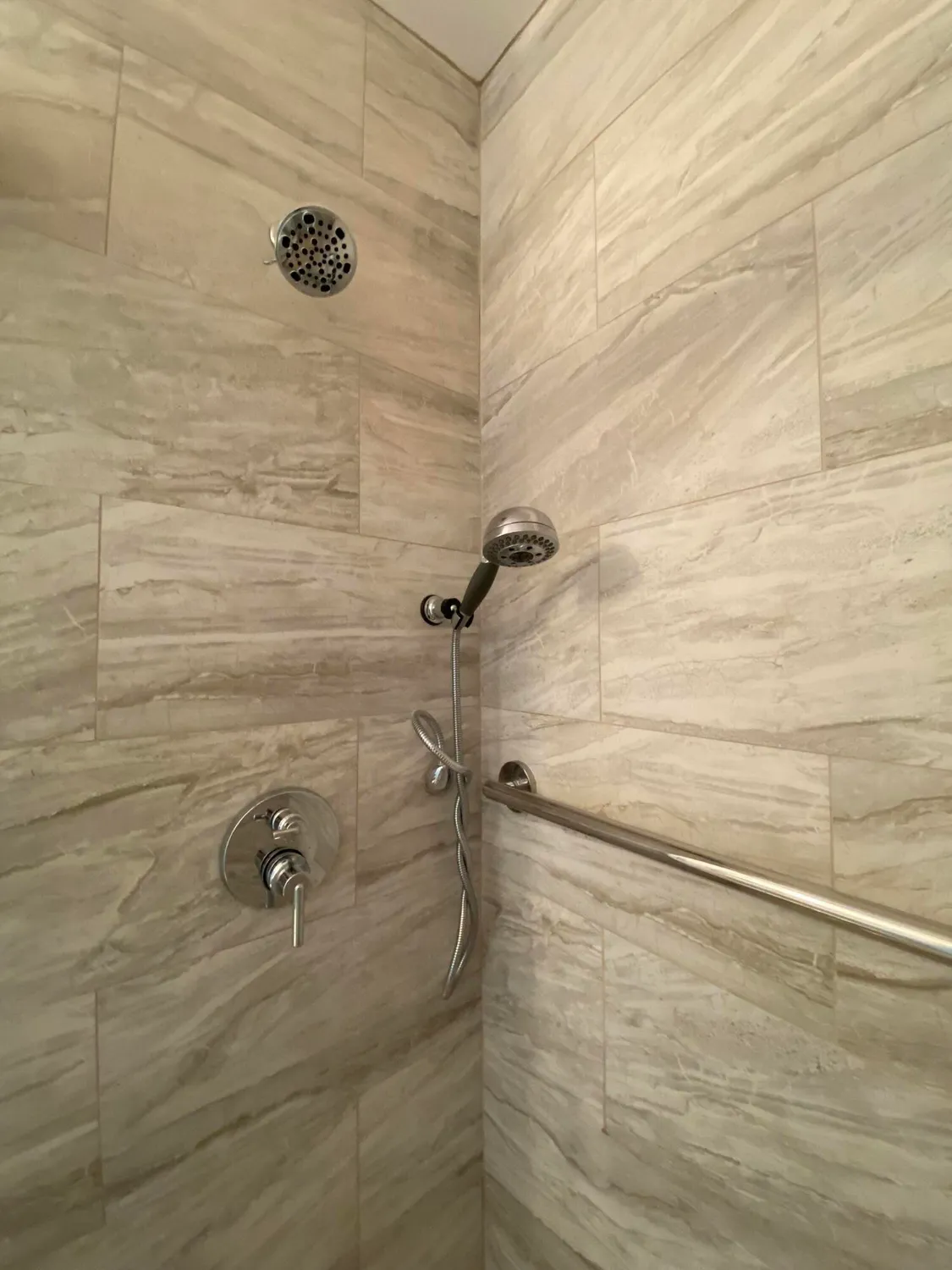 Property Slideshow image 12 of 26 | 127 lake susan dr, West Palm Beach, FL, 33411