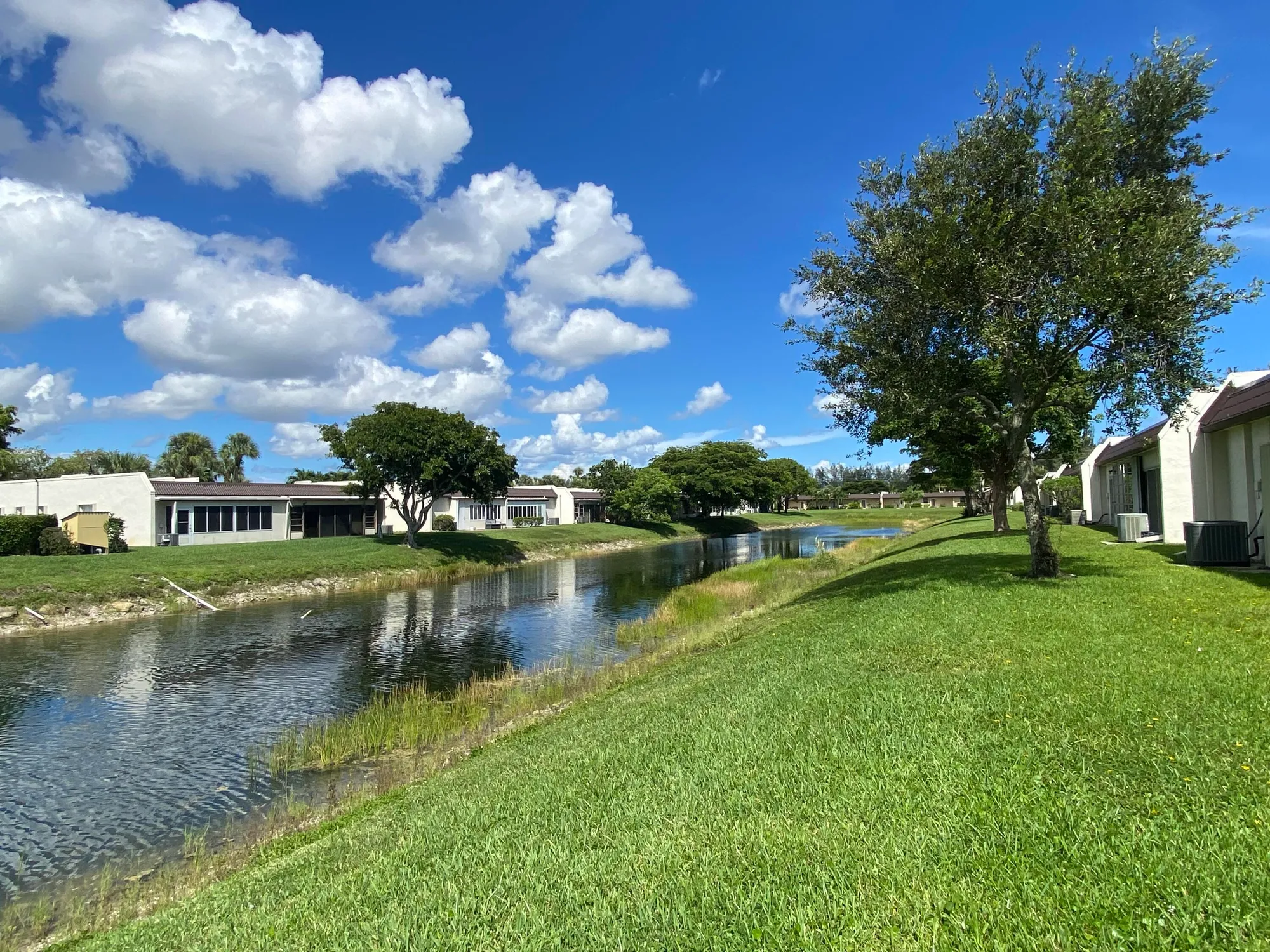 Property Slideshow image 26 of 26 | 127 lake susan dr, West Palm Beach, FL, 33411