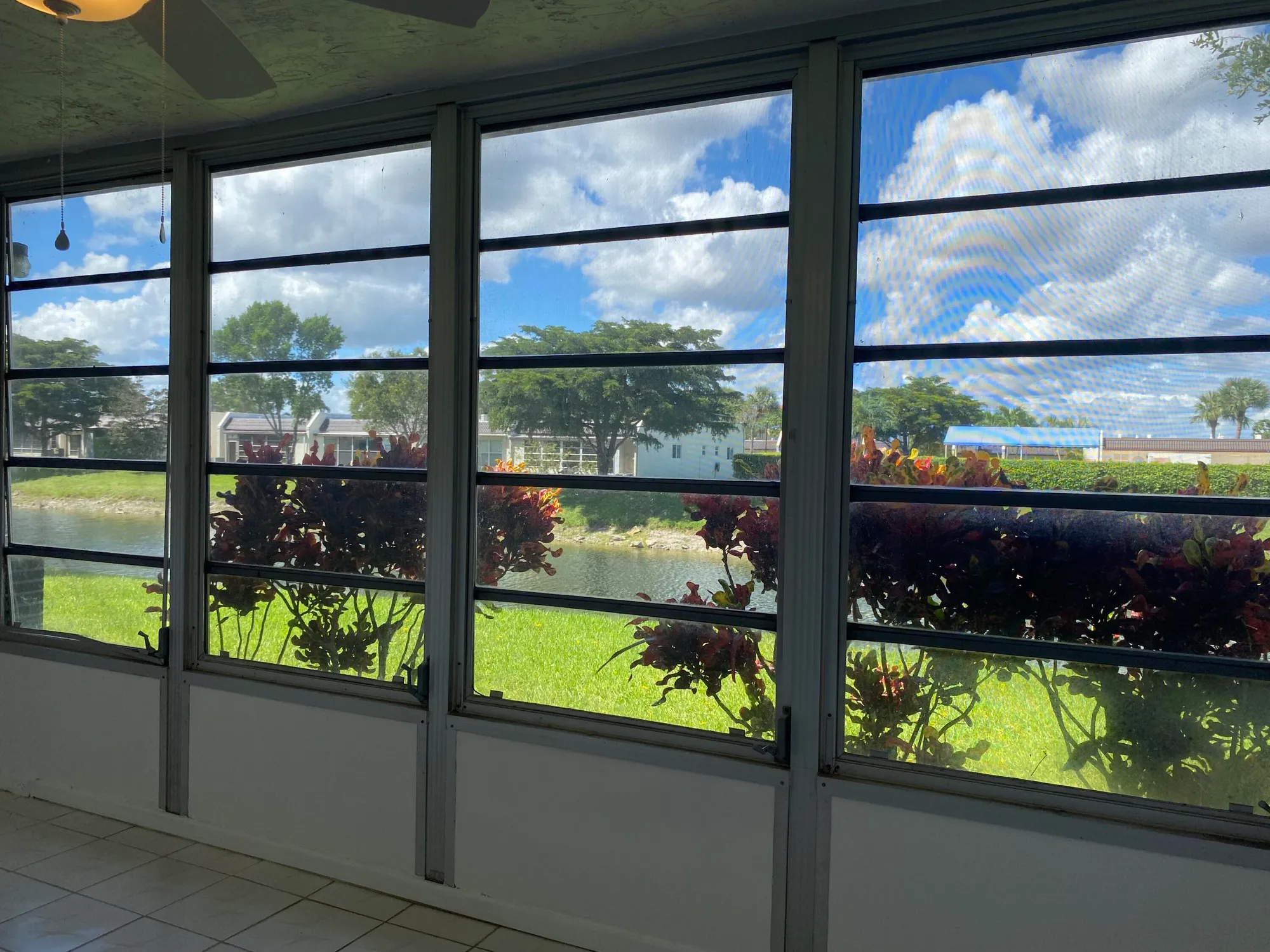 Property Slideshow image 24 of 26 | 127 lake susan dr, West Palm Beach, FL, 33411