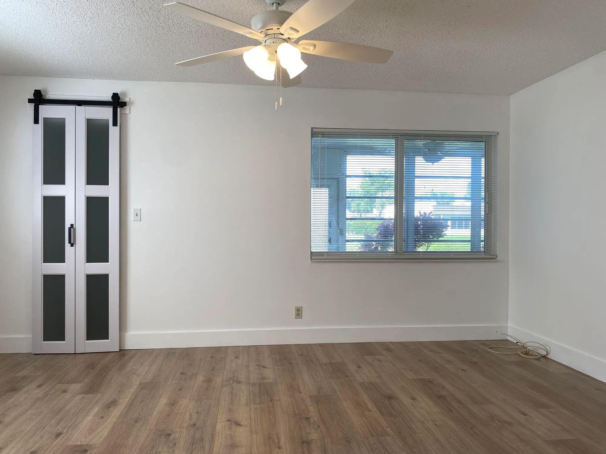 Property Slideshow image 16 of 26 | 127 lake susan dr, West Palm Beach, FL, 33411