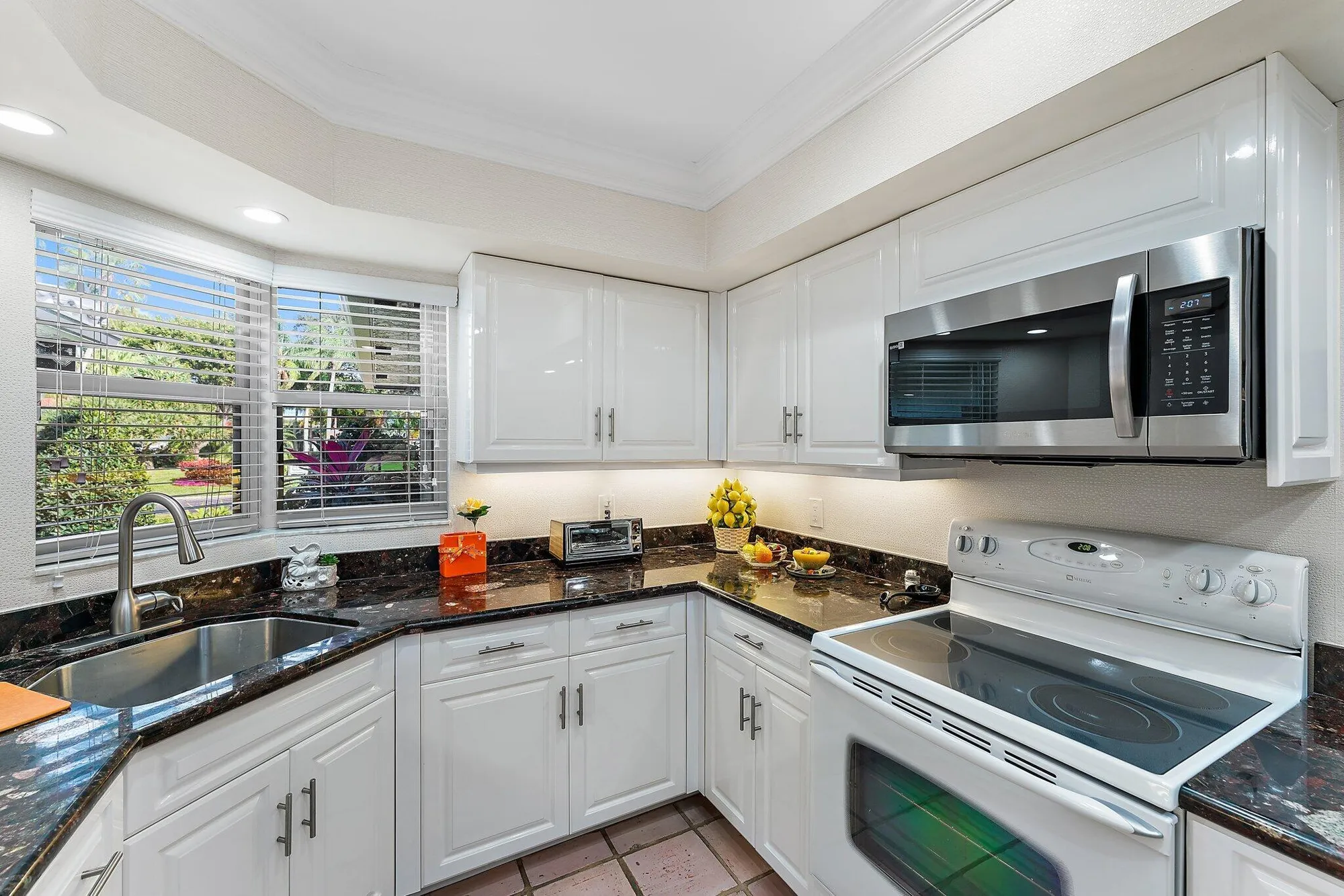 Property Slideshow image 27 of 68 | 63 northwoods ln, Boynton Beach, FL, 33436