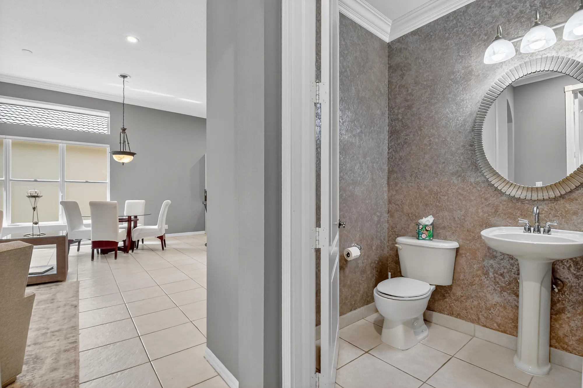 Property Slideshow image 37 of 100 | 10096 armani dr, Boynton Beach, FL, 33437