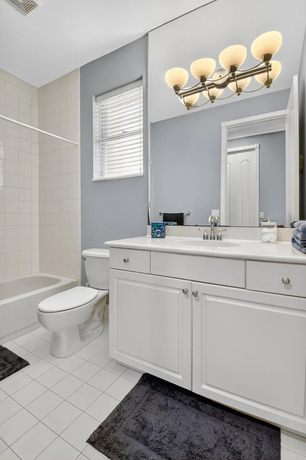 Property Slideshow image 25 of 100 | 10096 armani dr, Boynton Beach, FL, 33437