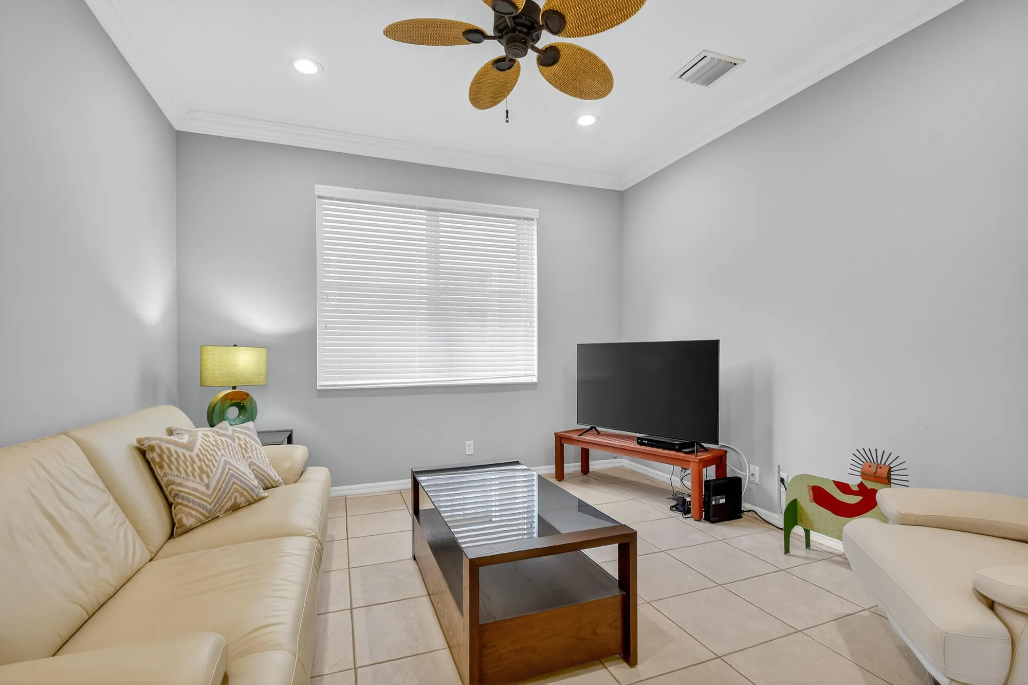 Property Slideshow image 23 of 100 | 10096 armani dr, Boynton Beach, FL, 33437
