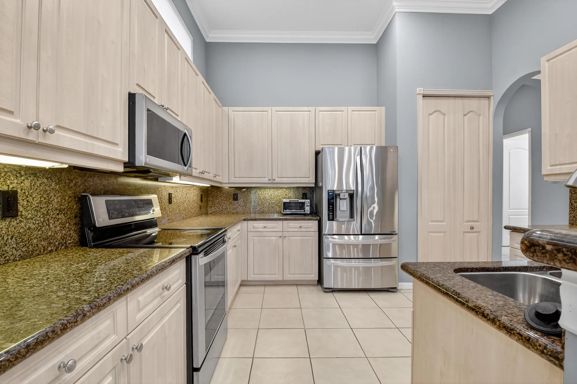 Property Slideshow image 9 of 100 | 10096 armani dr, Boynton Beach, FL, 33437