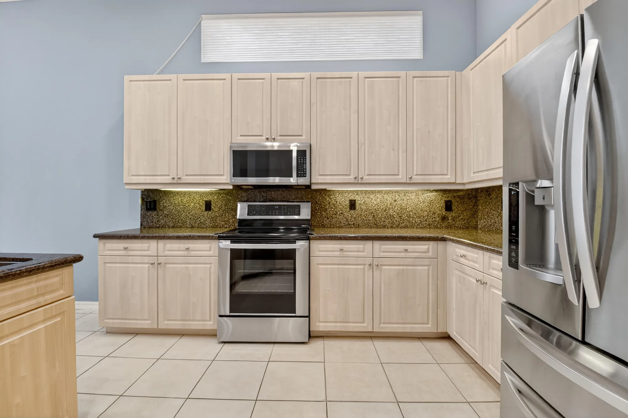 Property Slideshow image 8 of 100 | 10096 armani dr, Boynton Beach, FL, 33437