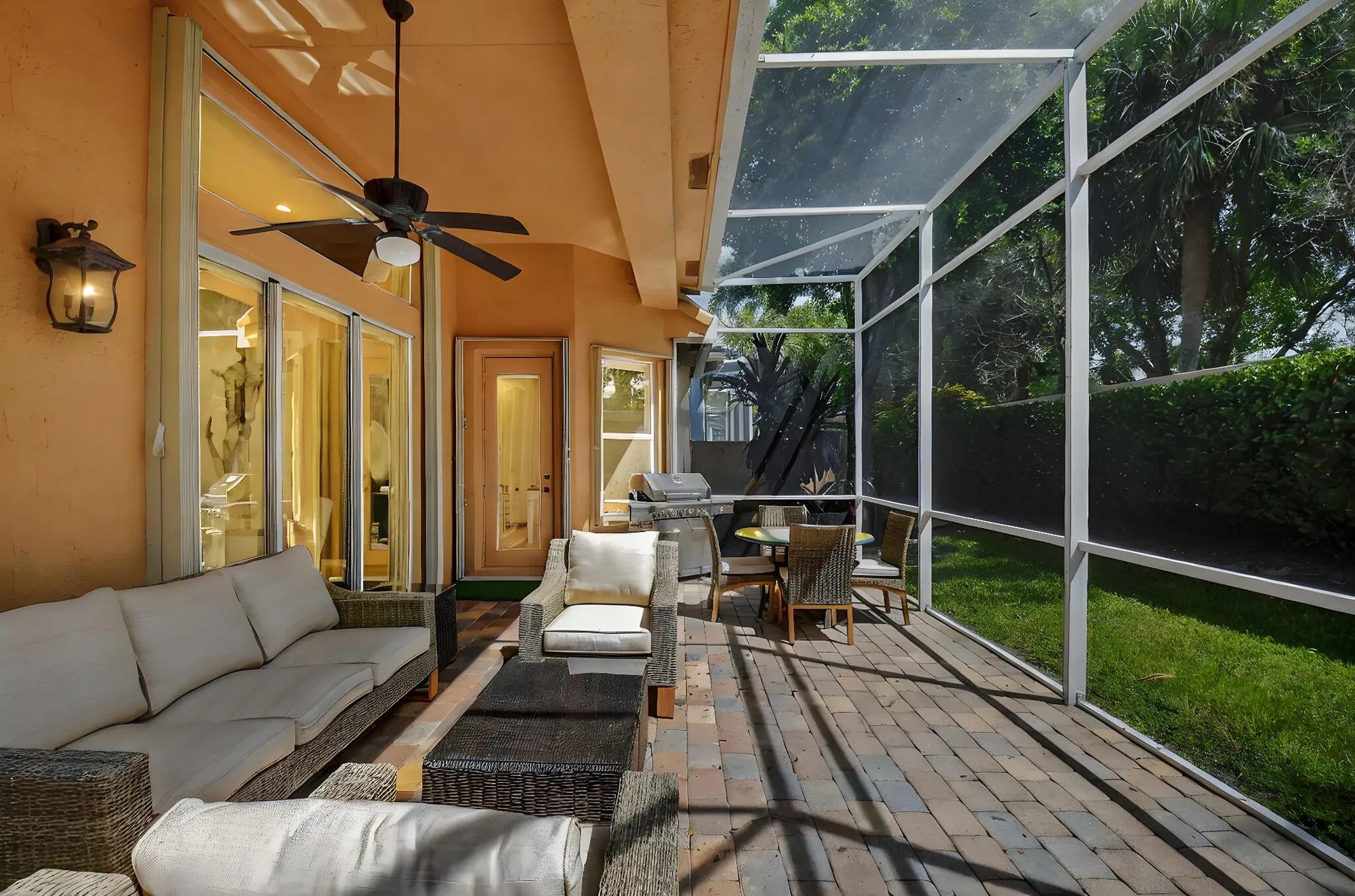 Property Slideshow image 52 of 100 | 10096 armani dr, Boynton Beach, FL, 33437