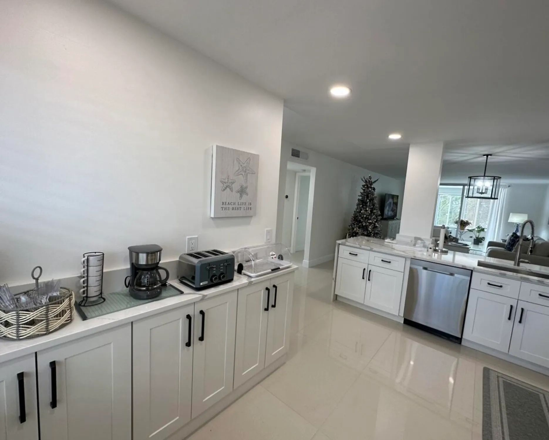 Property Slideshow image 8 of 15 | 14773 cumberland dr 3010, Delray Beach, FL, 33446