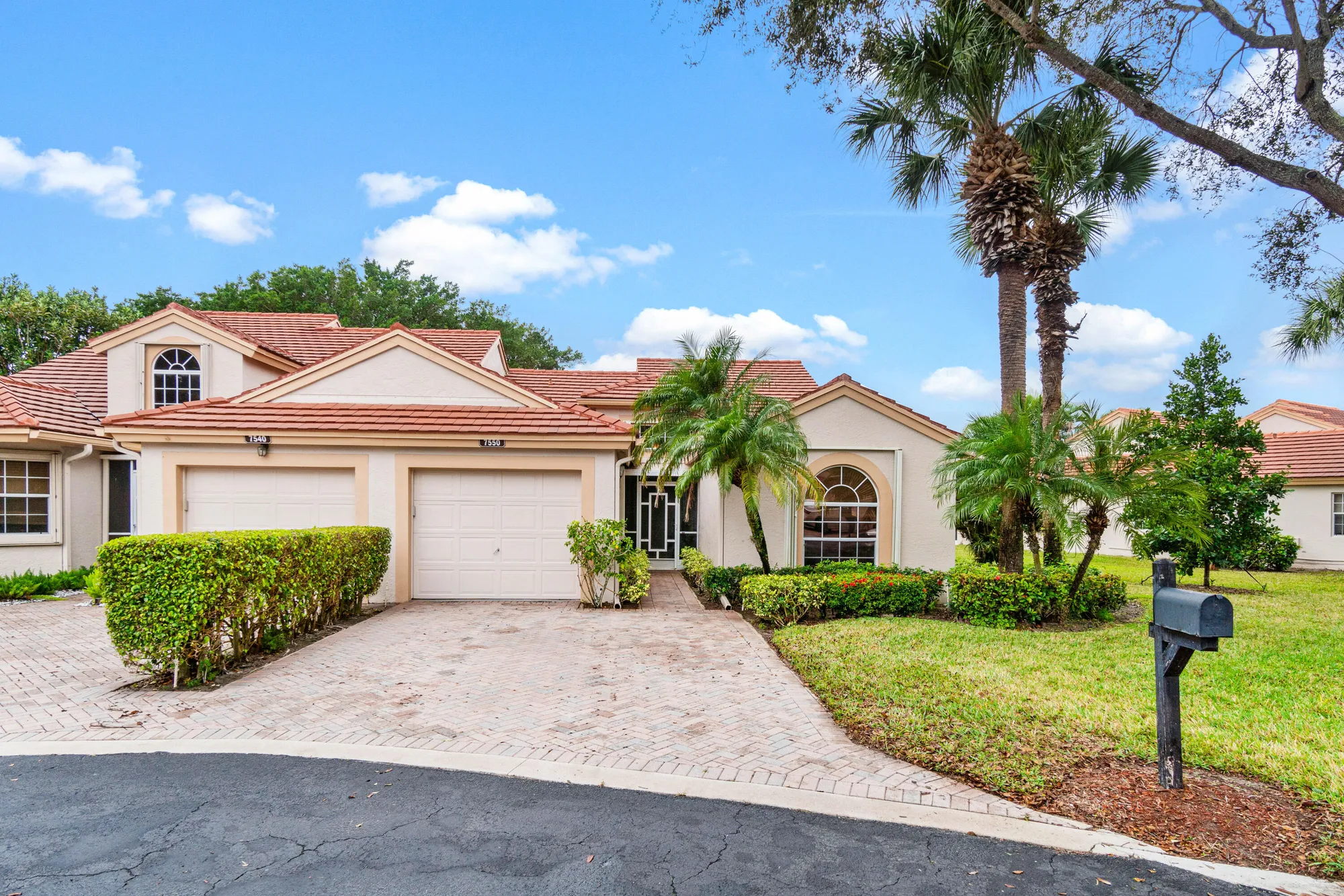 Property Slideshow image 1 of 27 | 7550 diamond pointe cir, Delray Beach, FL, 33446