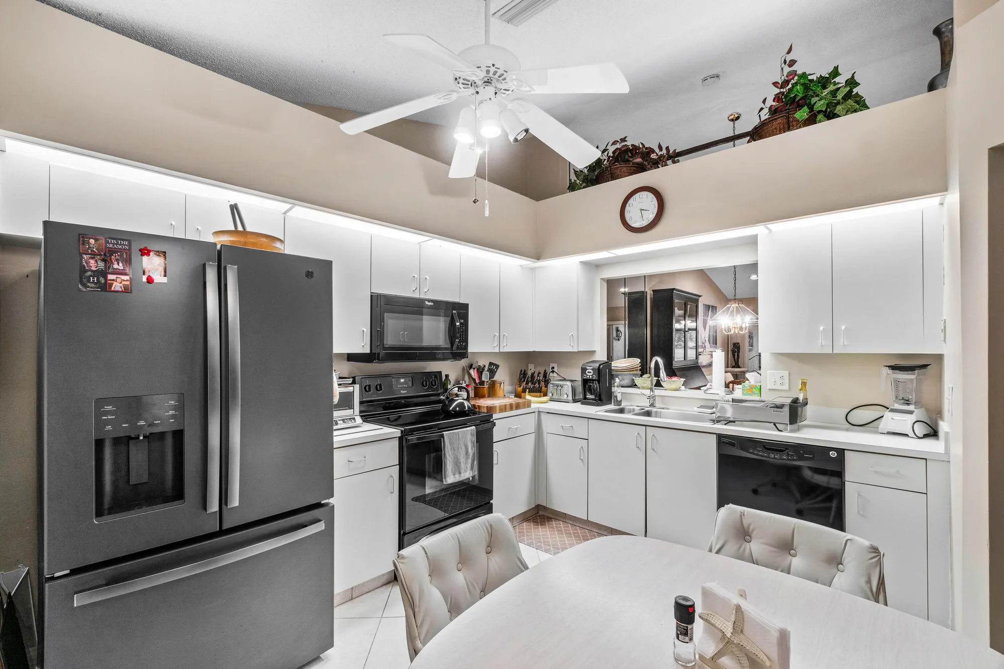 Property Slideshow image 7 of 27 | 7550 diamond pointe cir, Delray Beach, FL, 33446