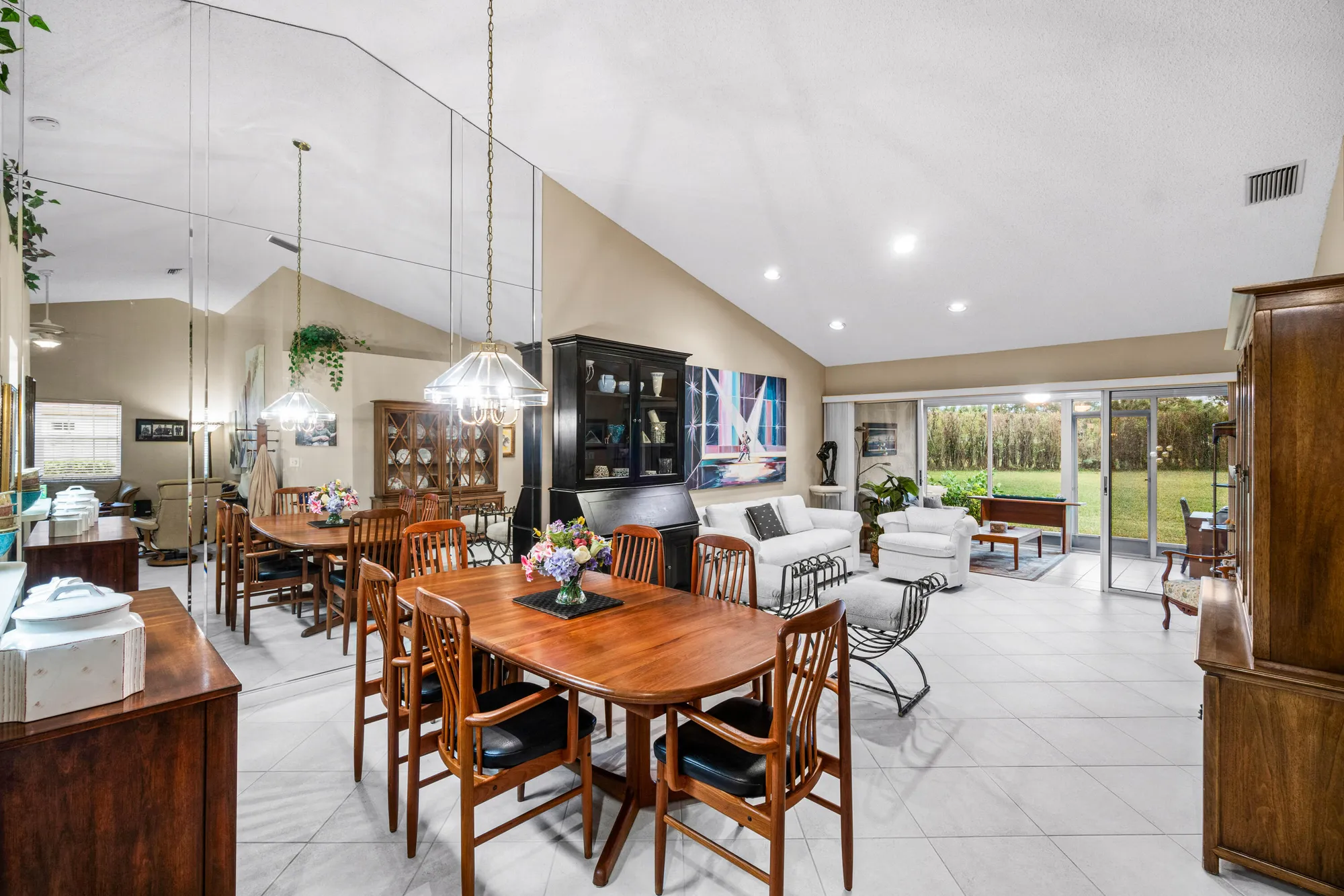 Property Slideshow image 10 of 27 | 7550 diamond pointe cir, Delray Beach, FL, 33446