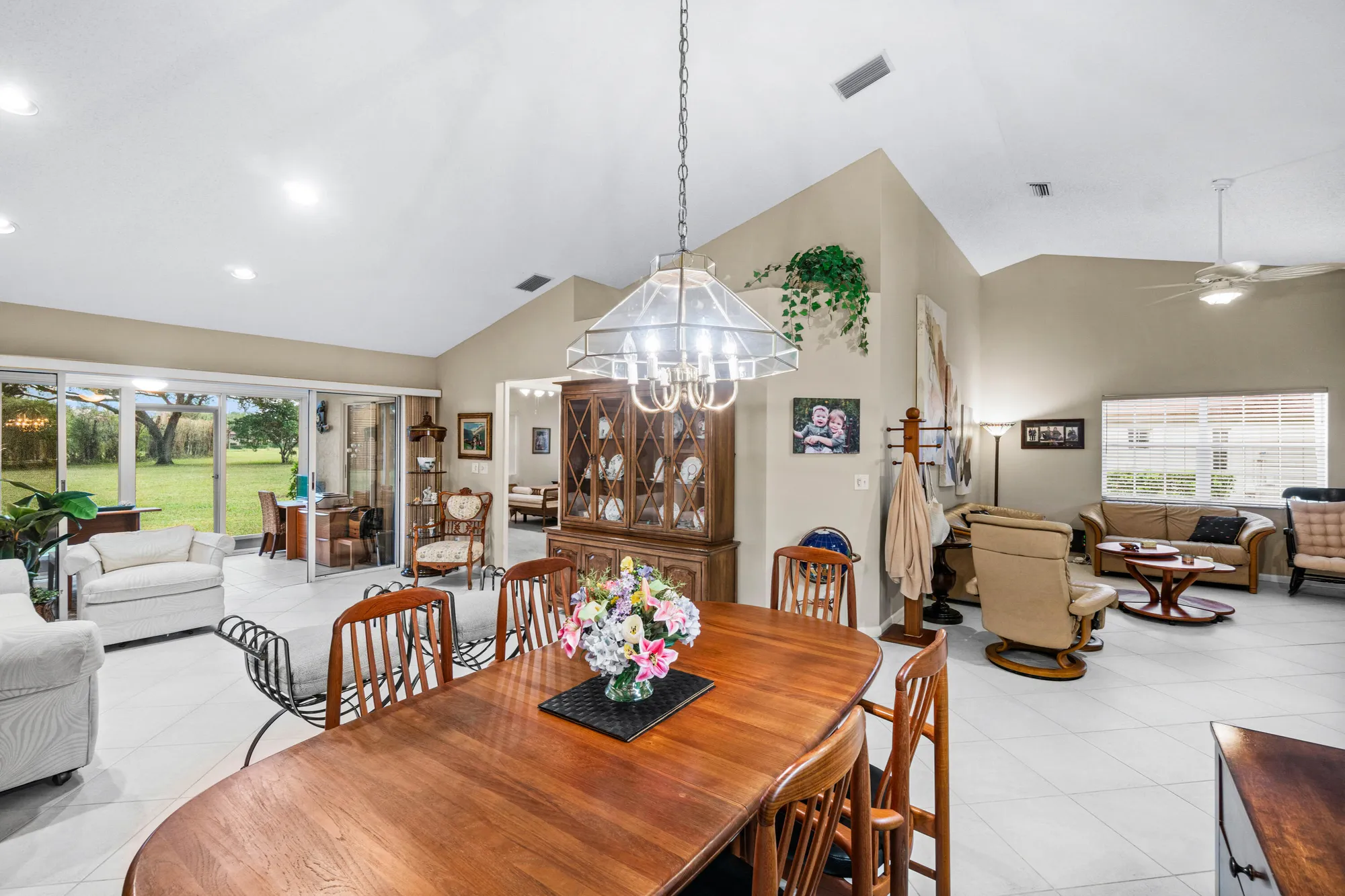 Property Slideshow image 11 of 27 | 7550 diamond pointe cir, Delray Beach, FL, 33446