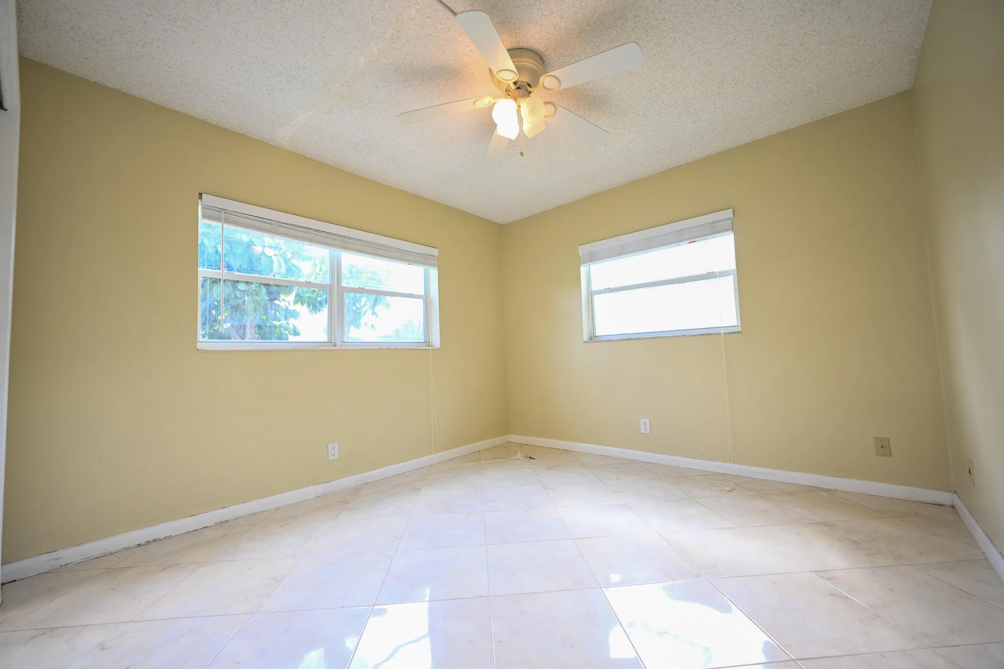 Property Slideshow image 12 of 15 | 7655 w atlantic blvd 101, Margate, FL, 33063