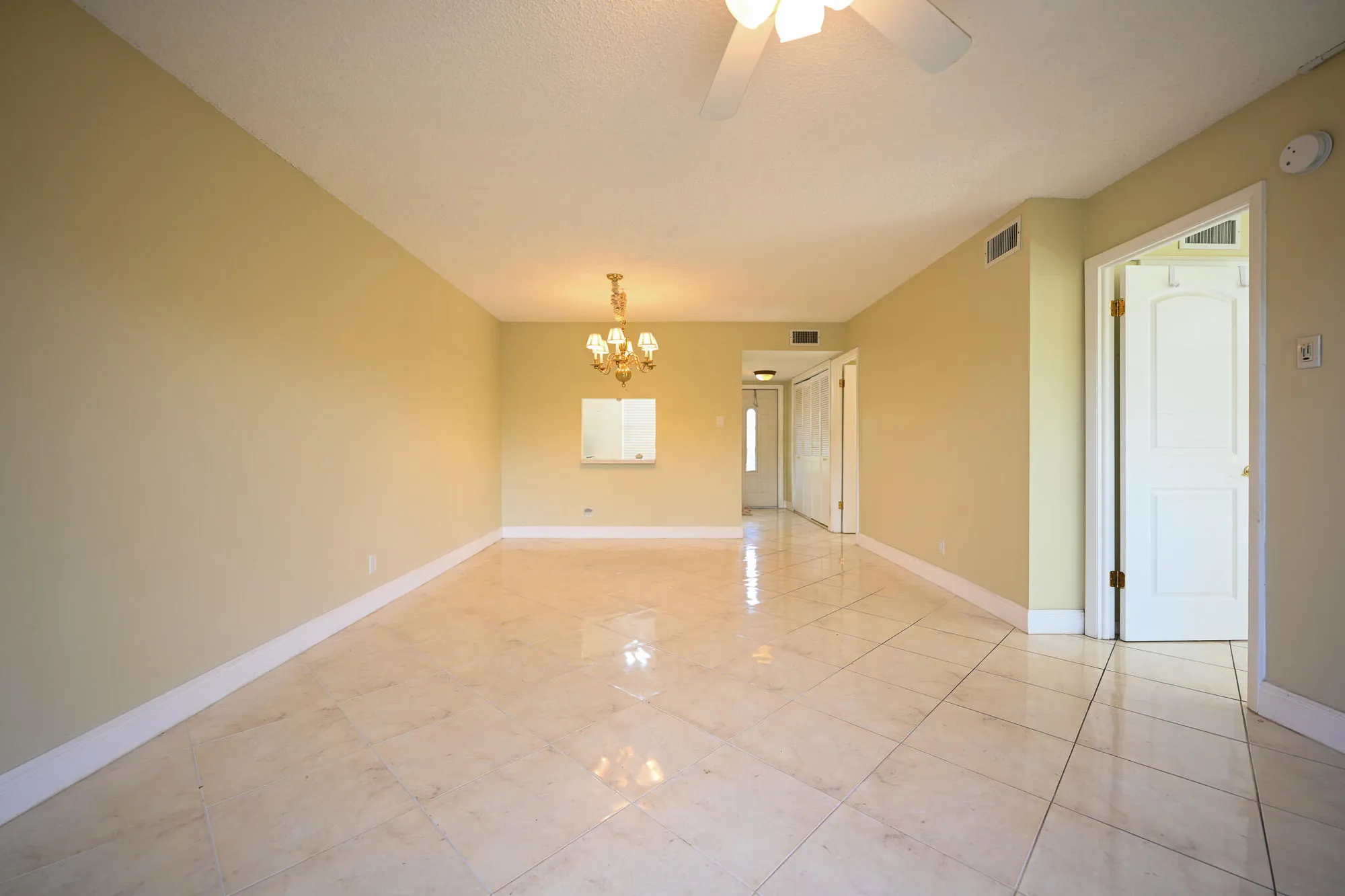 Property Slideshow image 5 of 15 | 7655 w atlantic blvd 101, Margate, FL, 33063