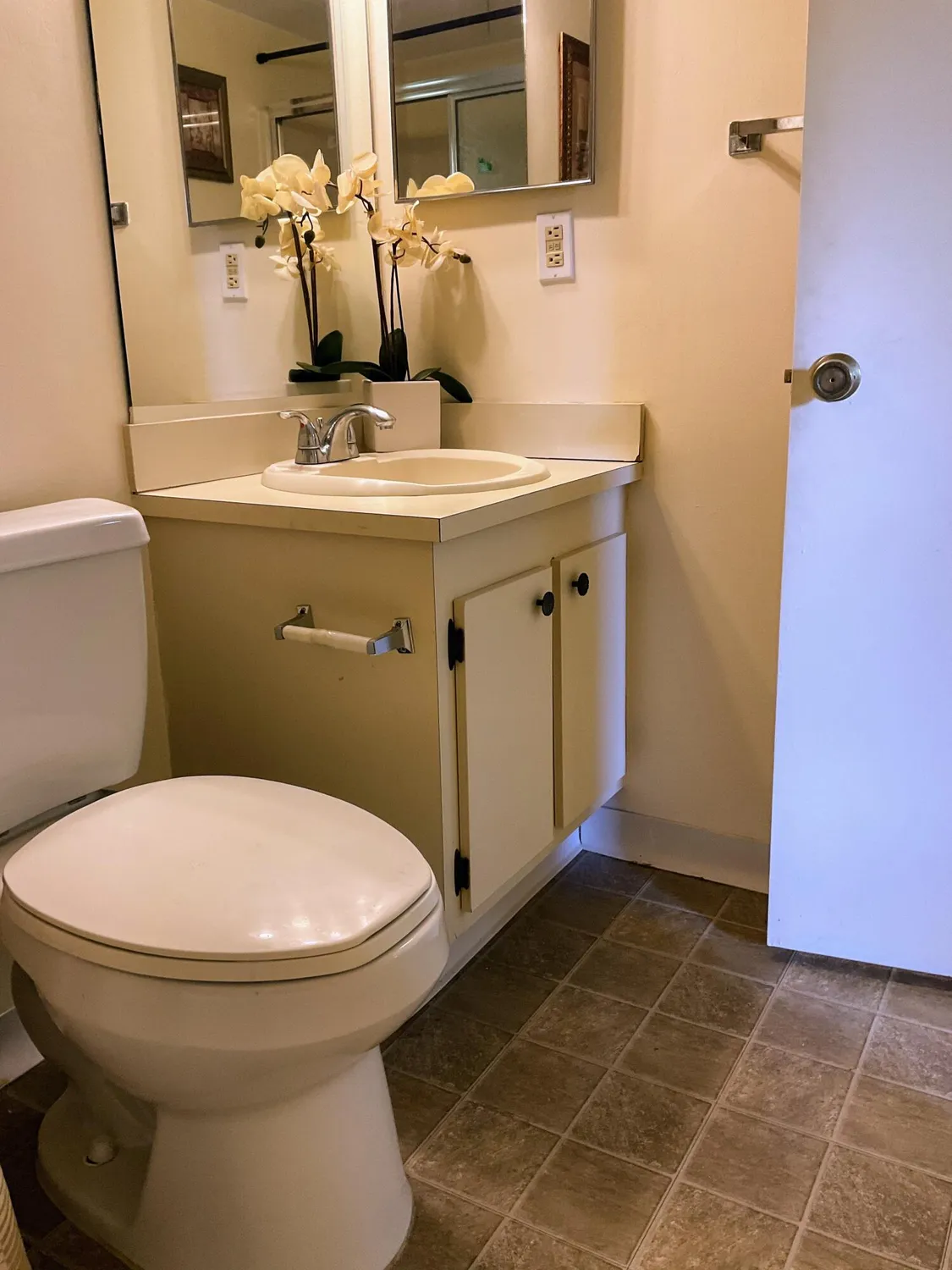 Property Slideshow image 8 of 18 | 7214 golf colony ct apt 101, Lake Worth, FL, 33467