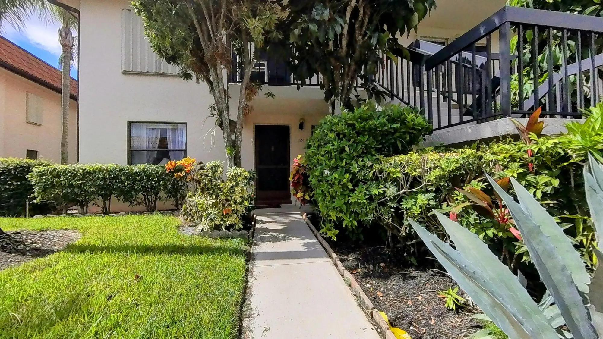 Property Slideshow image 2 of 18 | 7214 golf colony ct apt 101, Lake Worth, FL, 33467