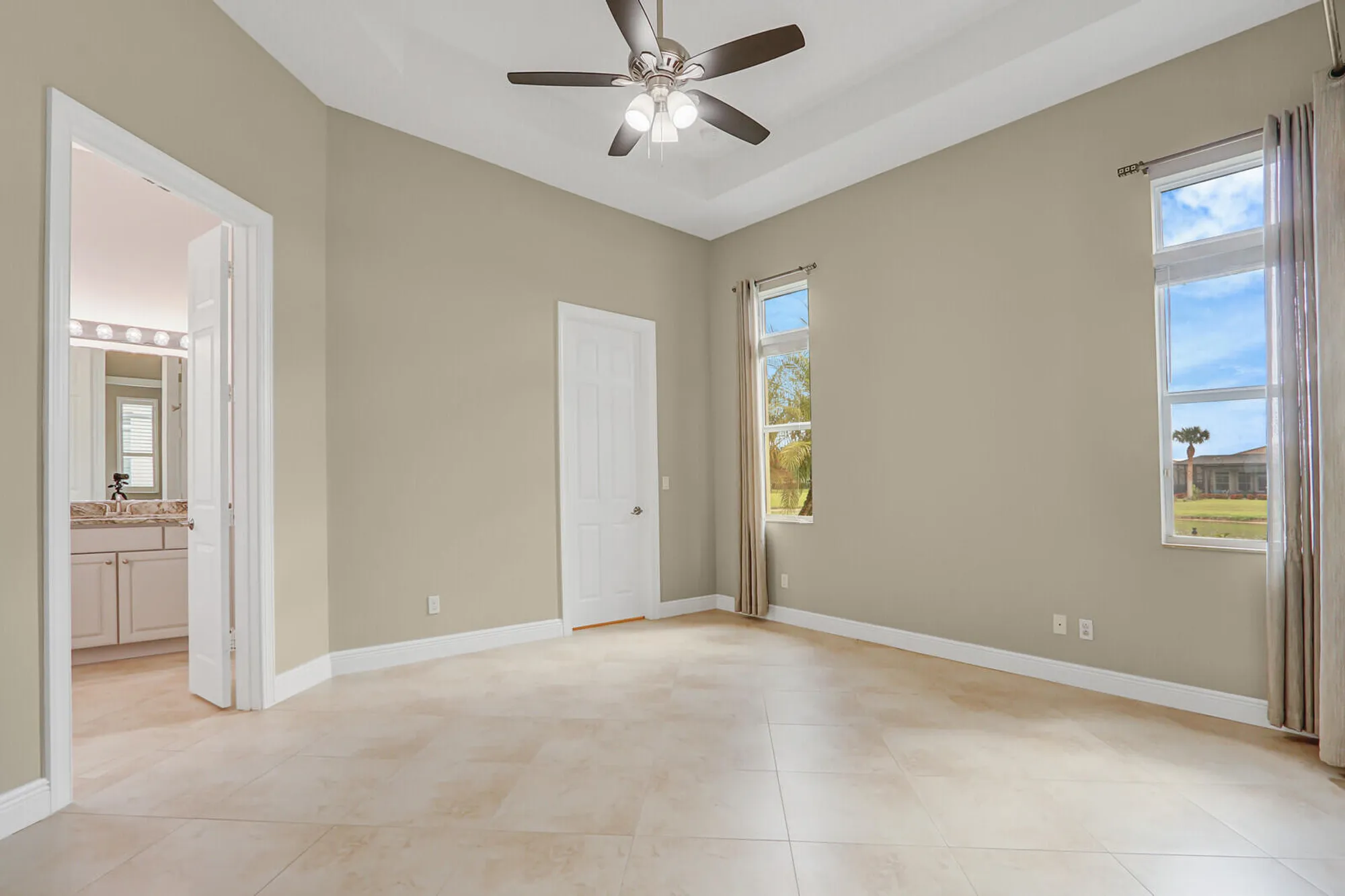 Property Slideshow image 25 of 76 | 10464 sw visconti way, Port Saint Lucie, FL, 34986