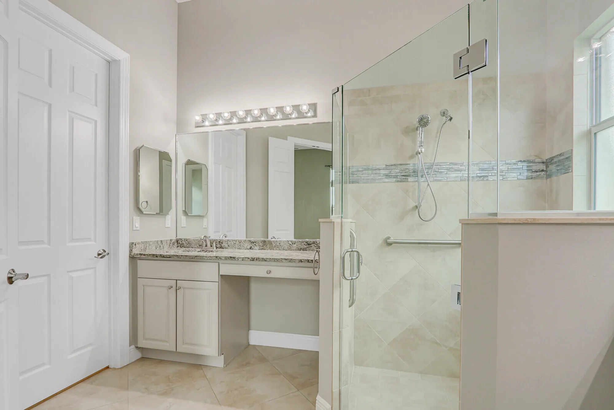 Property Slideshow image 29 of 76 | 10464 sw visconti way, Port Saint Lucie, FL, 34986